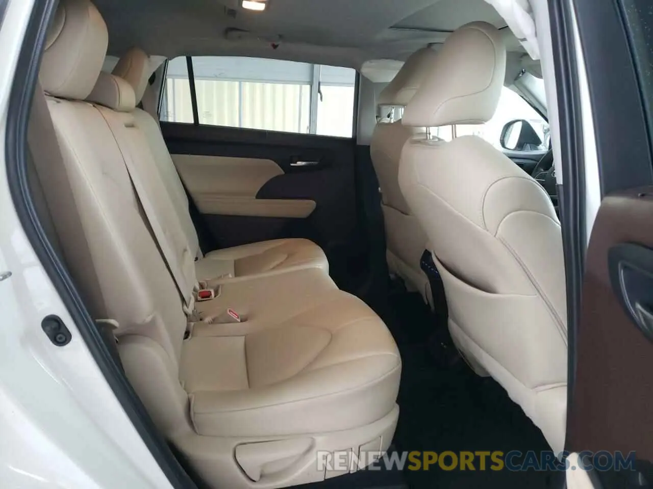 11 fotografías del automóvil dañado 5TDGZRAH3MS068325 TOYOTA HIGHLANDER 2021