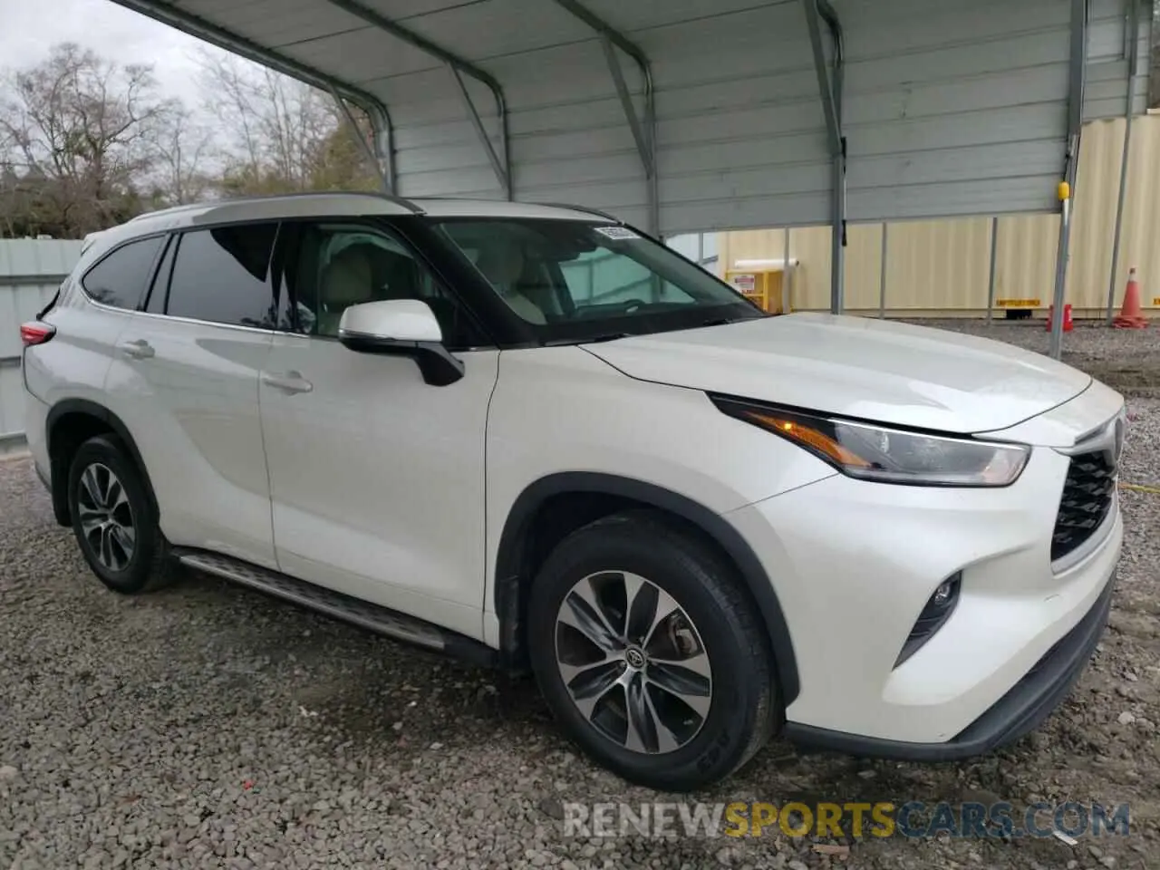 4 fotografías del automóvil dañado 5TDGZRAH3MS068325 TOYOTA HIGHLANDER 2021