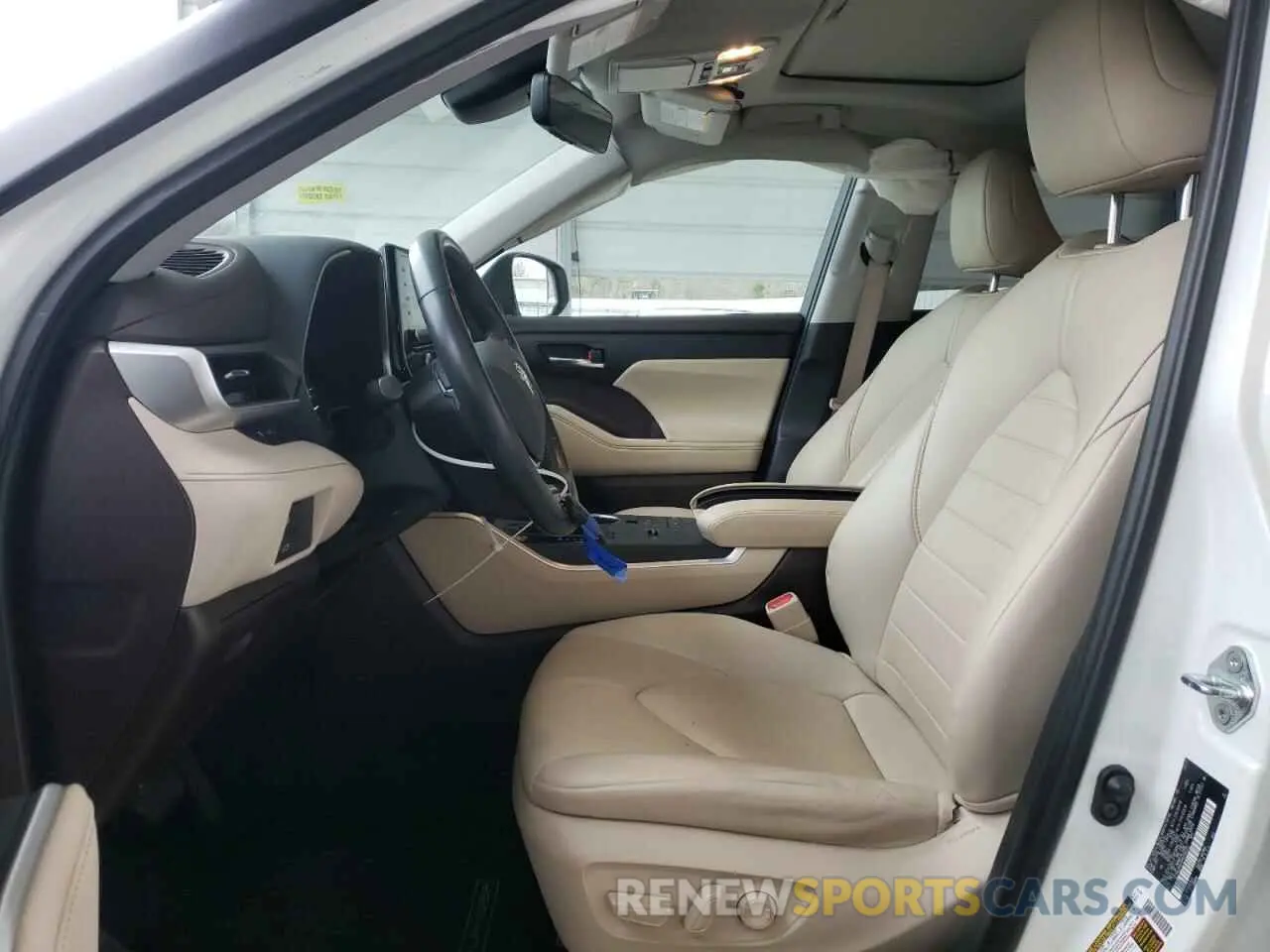 7 fotografías del automóvil dañado 5TDGZRAH3MS068325 TOYOTA HIGHLANDER 2021