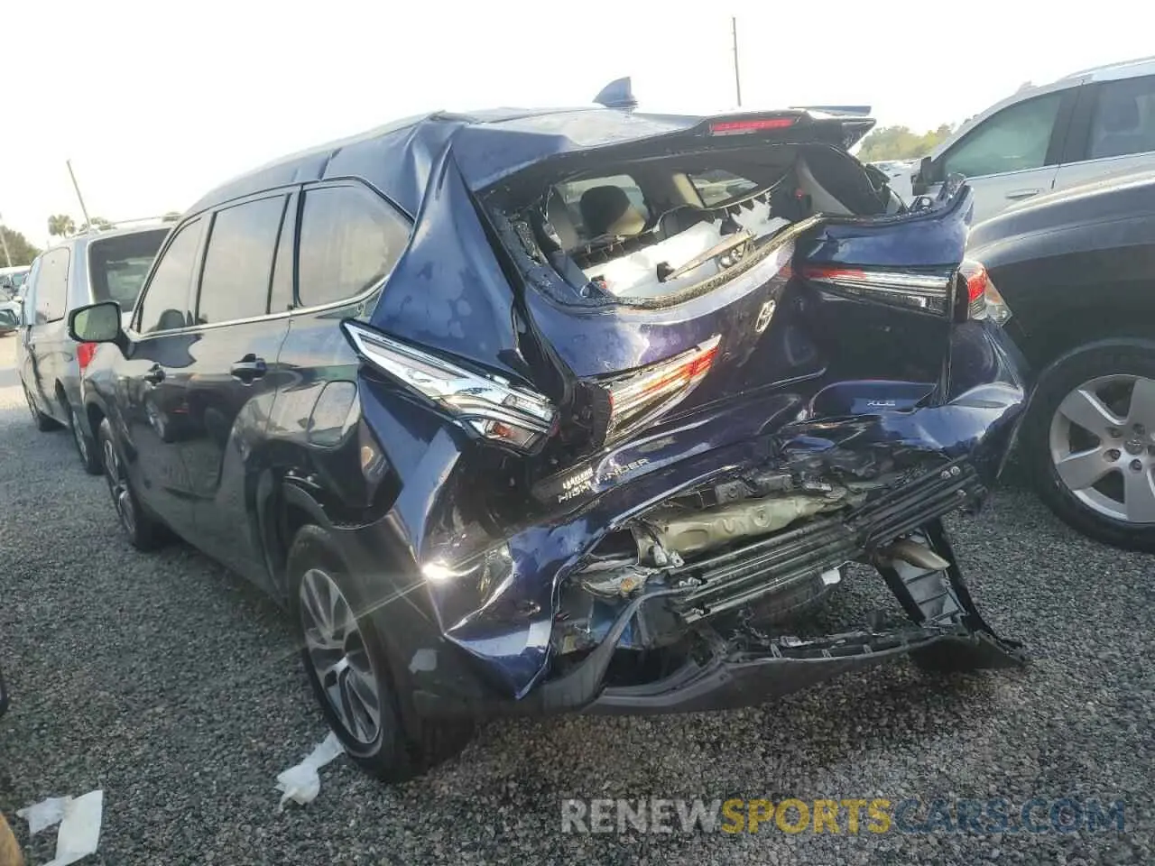 2 fotografías del automóvil dañado 5TDGZRAH3MS517857 TOYOTA HIGHLANDER 2021