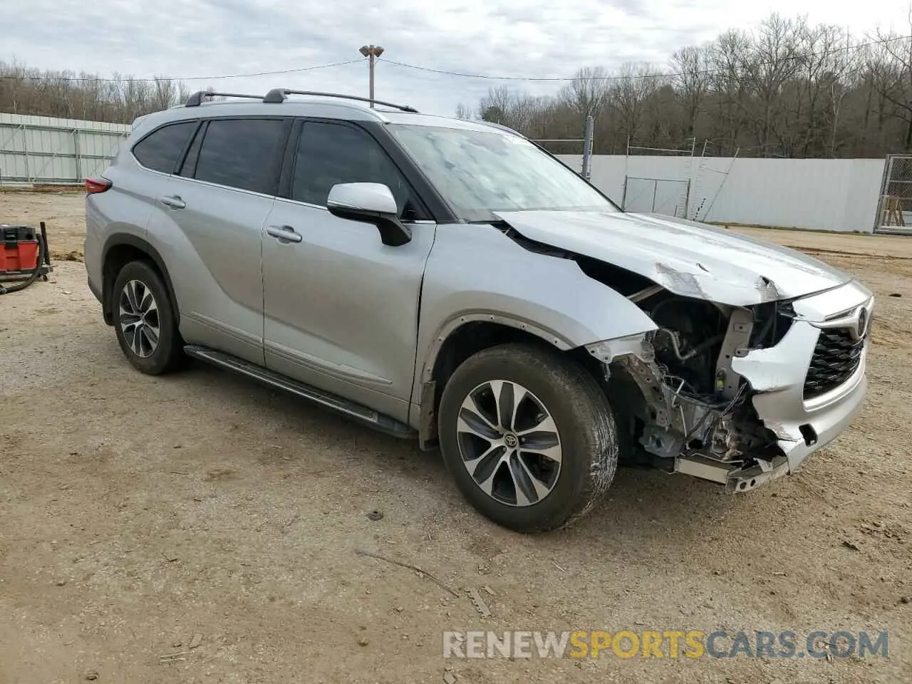 4 fotografías del automóvil dañado 5TDGZRAH4MS035253 TOYOTA HIGHLANDER 2021