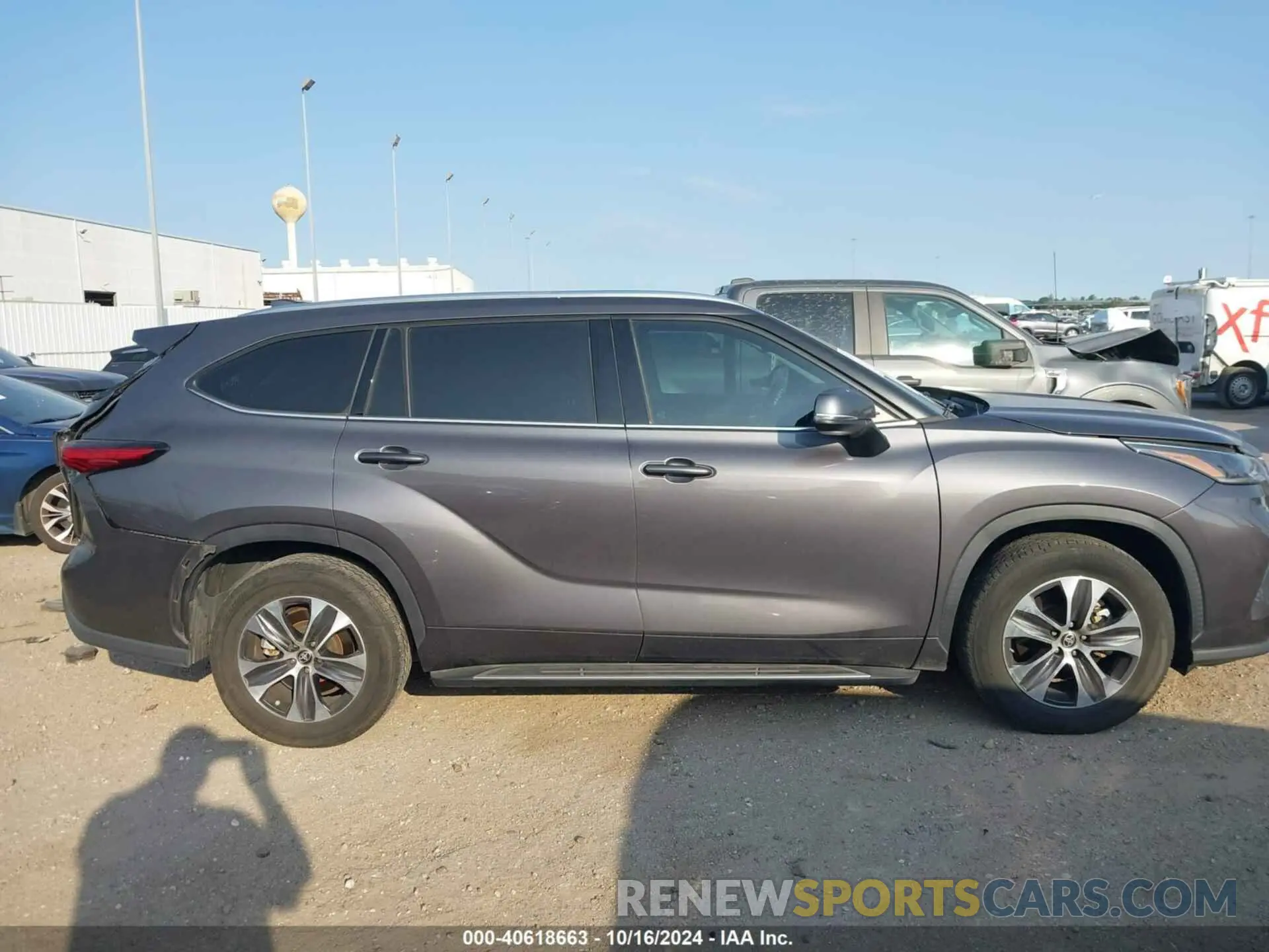 13 fotografías del automóvil dañado 5TDGZRAH4MS523778 TOYOTA HIGHLANDER 2021
