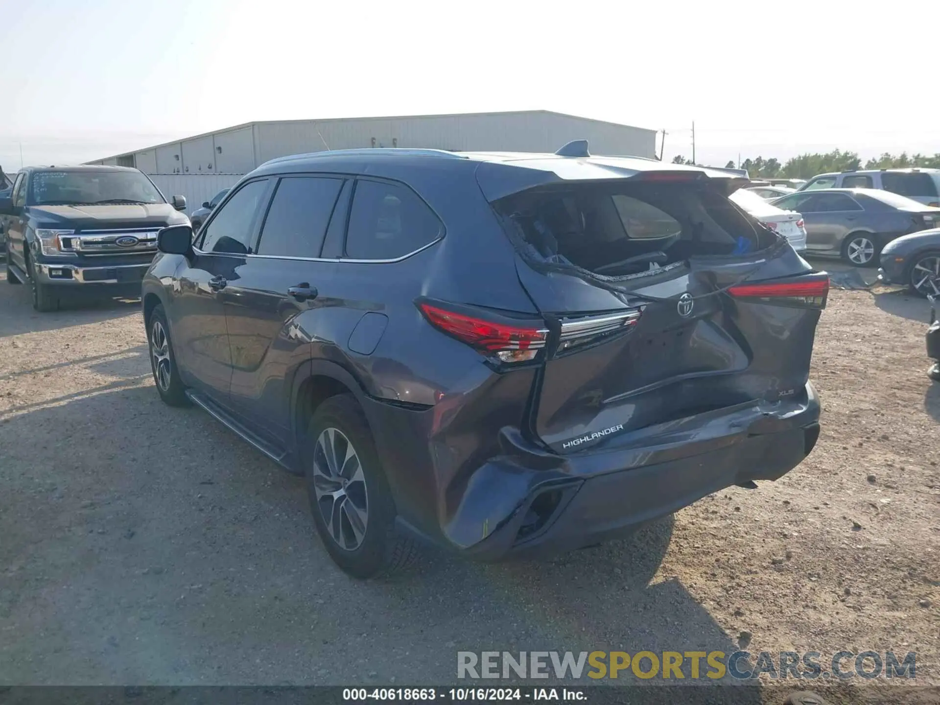3 fotografías del automóvil dañado 5TDGZRAH4MS523778 TOYOTA HIGHLANDER 2021
