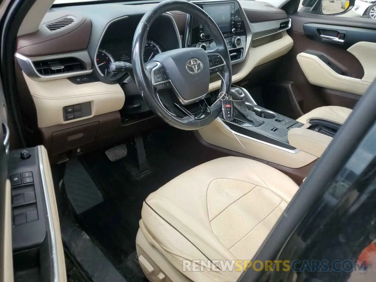 8 fotografías del automóvil dañado 5TDGZRAH5MS060372 TOYOTA HIGHLANDER 2021