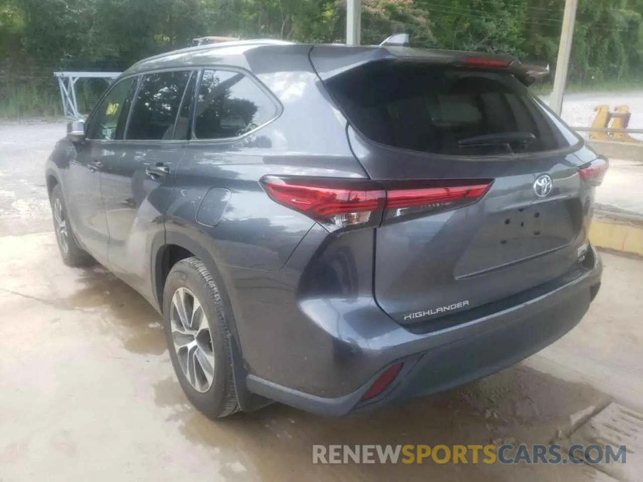 3 fotografías del automóvil dañado 5TDGZRAH5MS514846 TOYOTA HIGHLANDER 2021