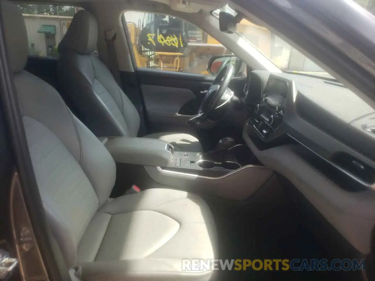 5 fotografías del automóvil dañado 5TDGZRAH5MS514846 TOYOTA HIGHLANDER 2021