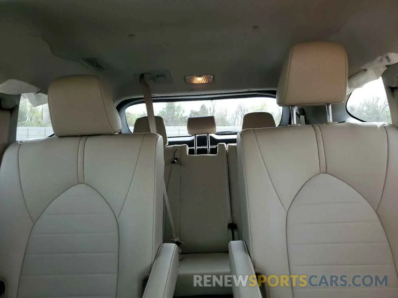 10 fotografías del automóvil dañado 5TDGZRAH5MS525569 TOYOTA HIGHLANDER 2021