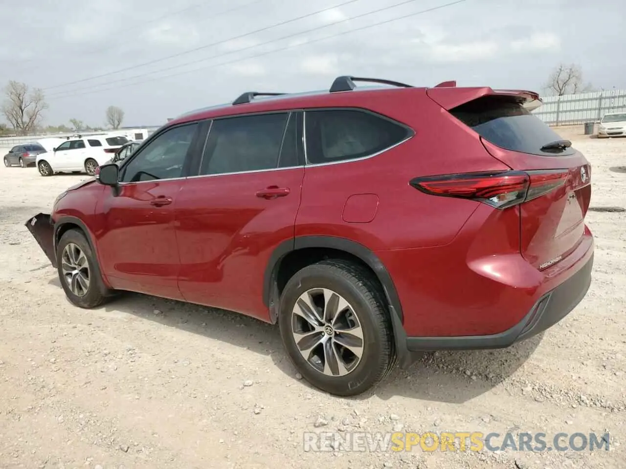 2 fotografías del automóvil dañado 5TDGZRAH5MS525569 TOYOTA HIGHLANDER 2021