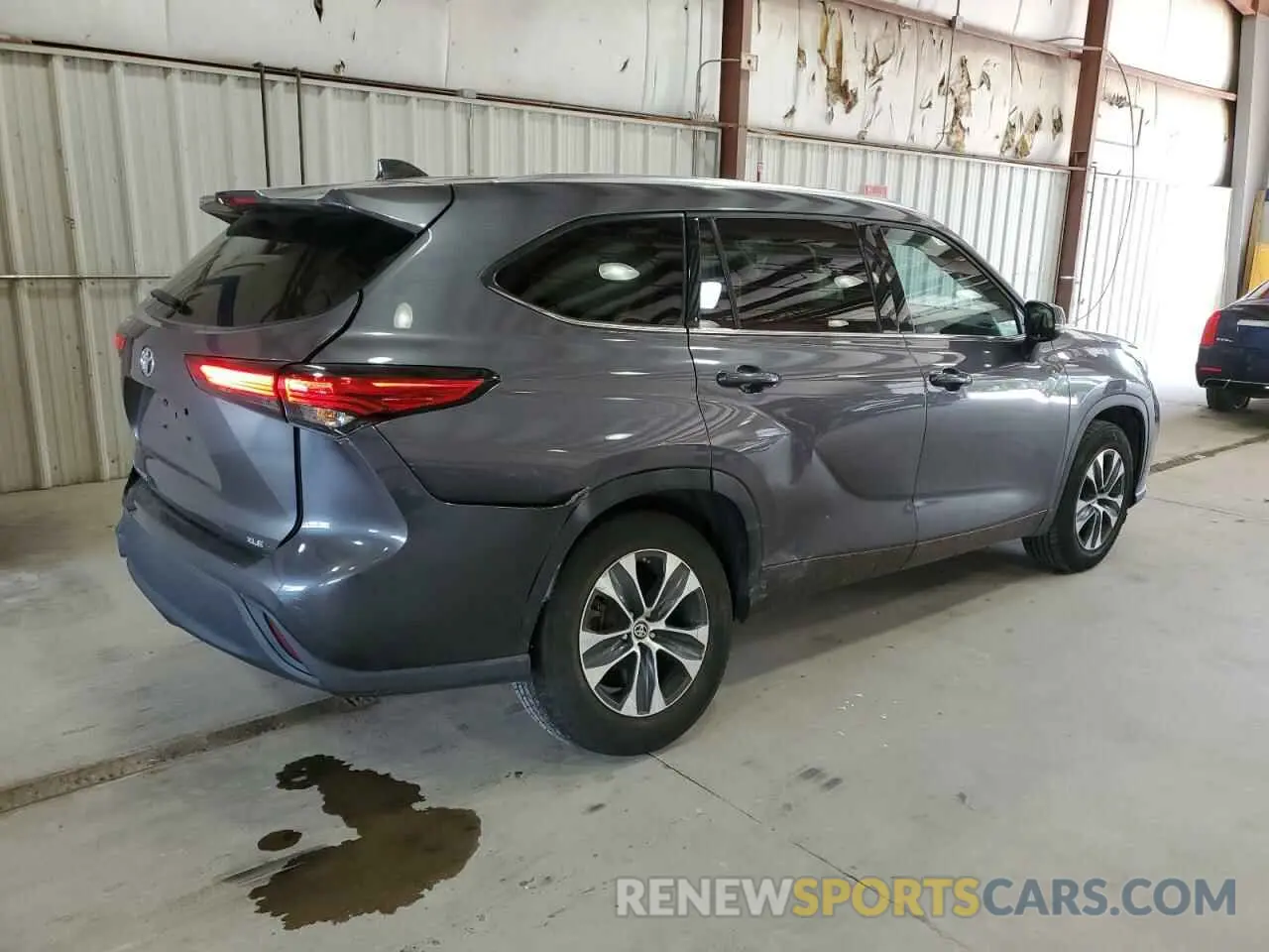 3 fotografías del automóvil dañado 5TDGZRAH5MS525720 TOYOTA HIGHLANDER 2021