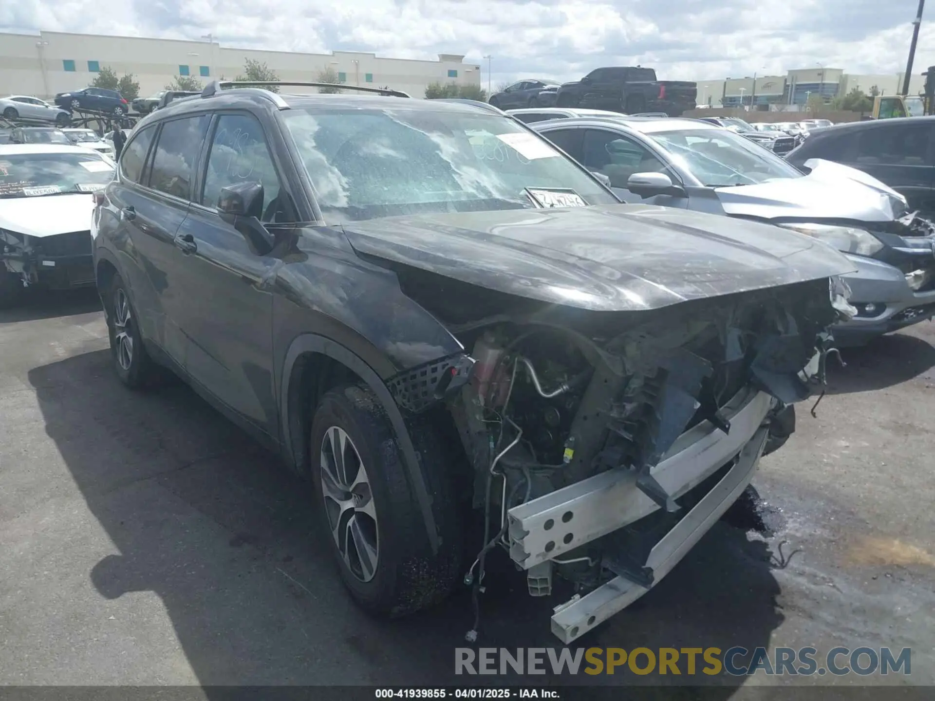 13 fotografías del automóvil dañado 5TDGZRAH6MS039935 TOYOTA HIGHLANDER 2021