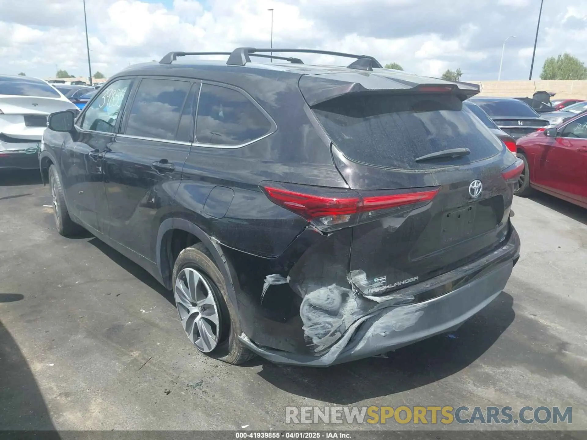 14 fotografías del automóvil dañado 5TDGZRAH6MS039935 TOYOTA HIGHLANDER 2021