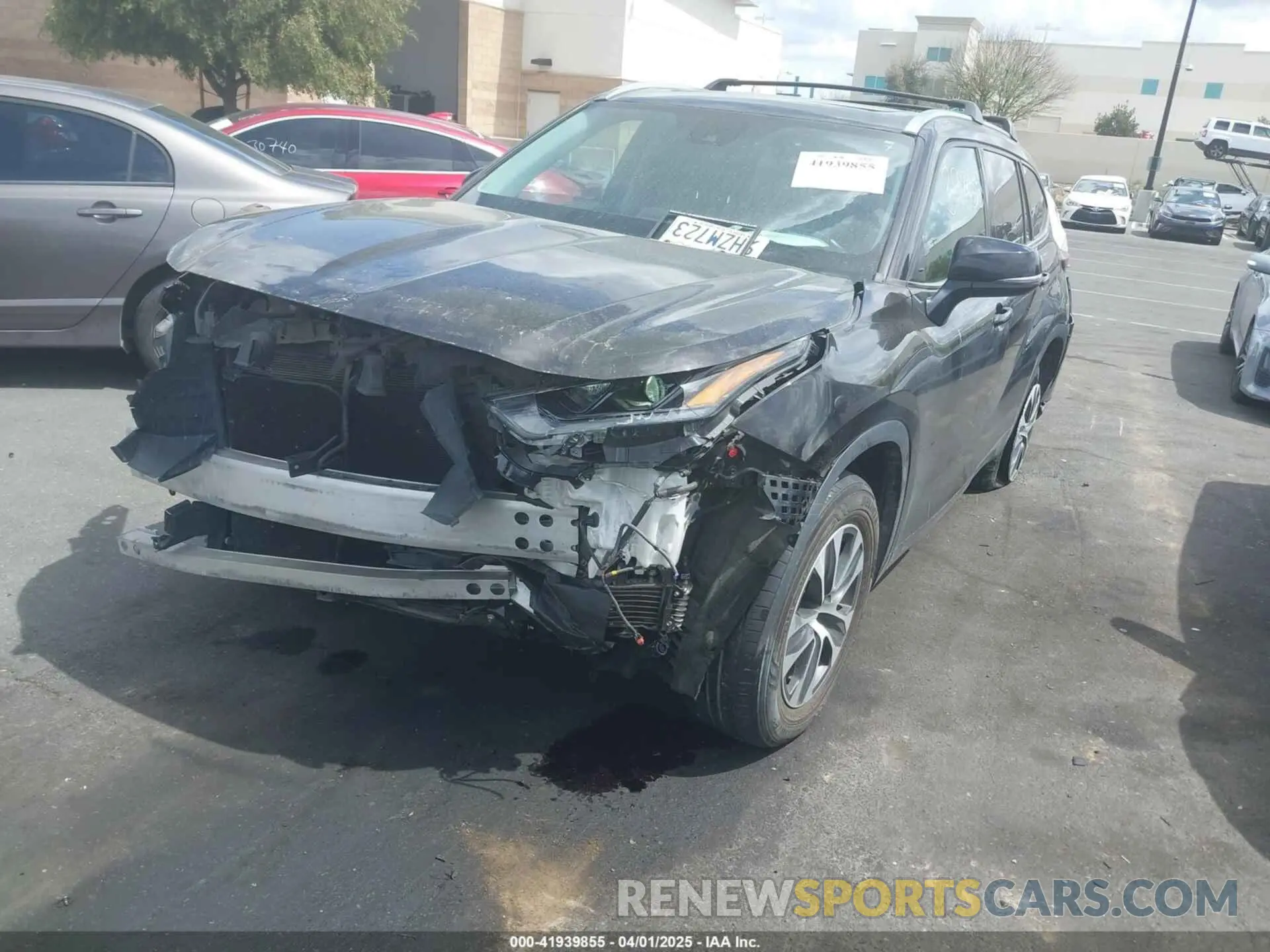 2 fotografías del automóvil dañado 5TDGZRAH6MS039935 TOYOTA HIGHLANDER 2021