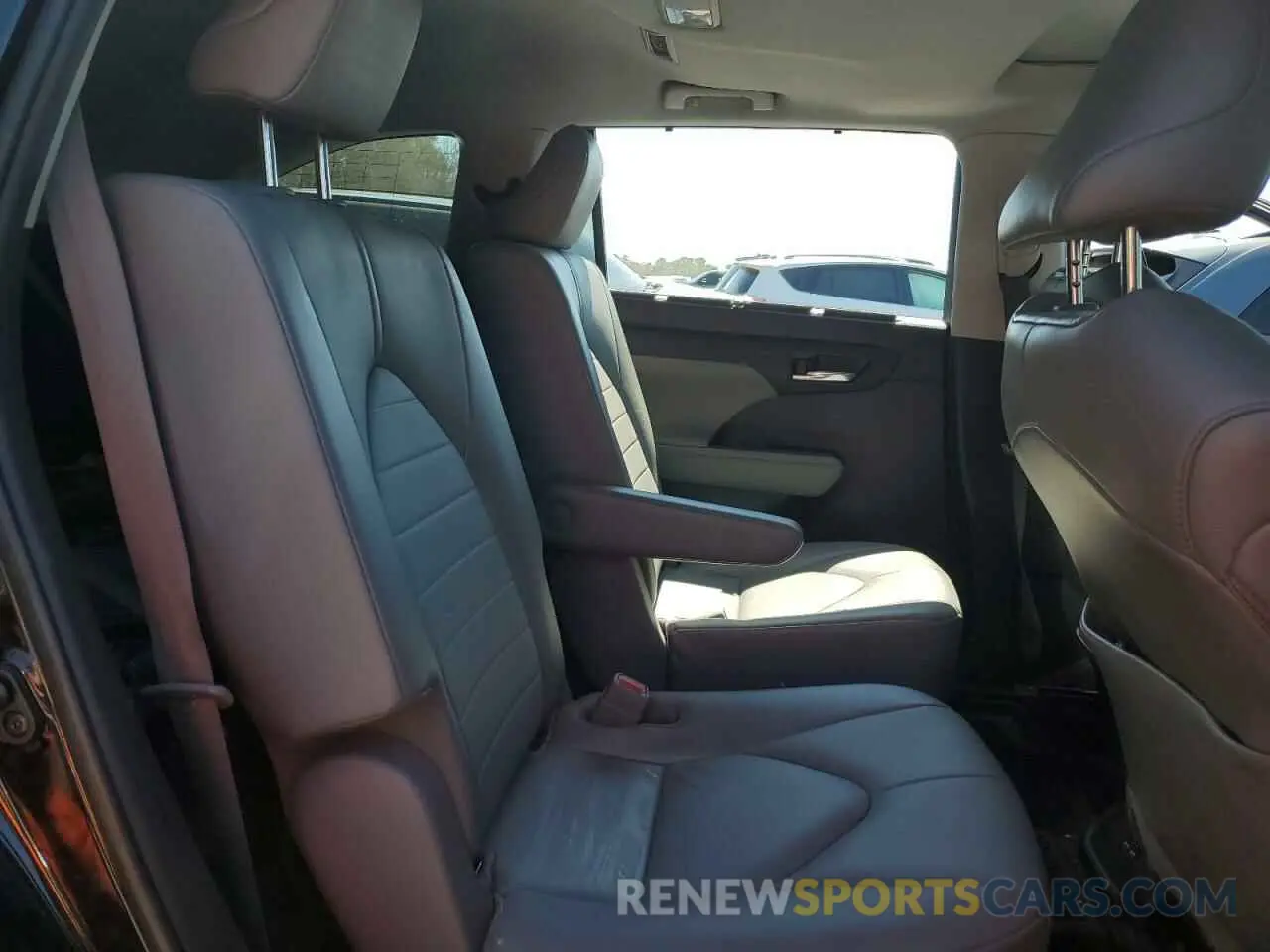 10 fotografías del automóvil dañado 5TDGZRAH6MS525371 TOYOTA HIGHLANDER 2021