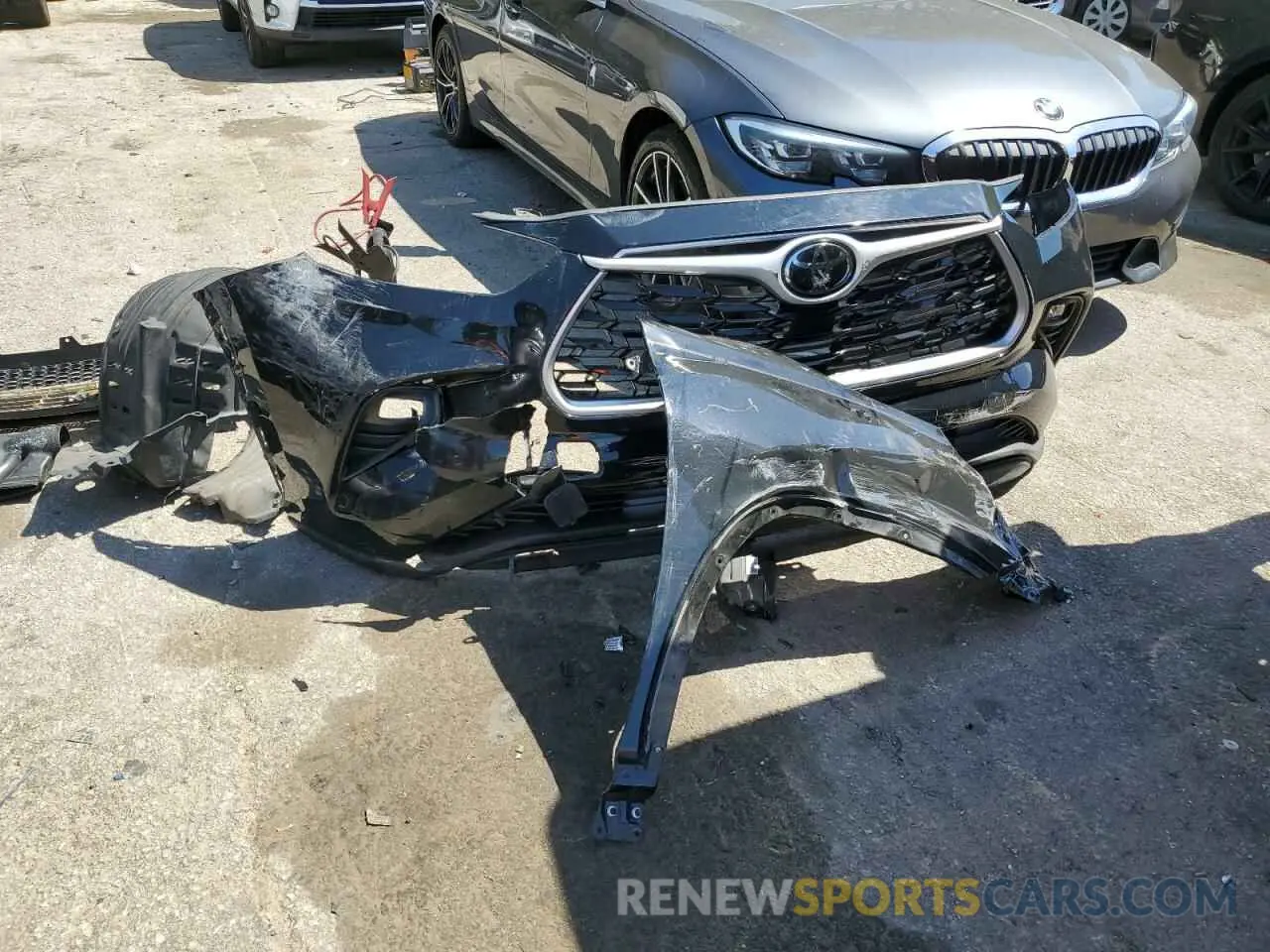 12 fotografías del automóvil dañado 5TDGZRAH6MS525371 TOYOTA HIGHLANDER 2021