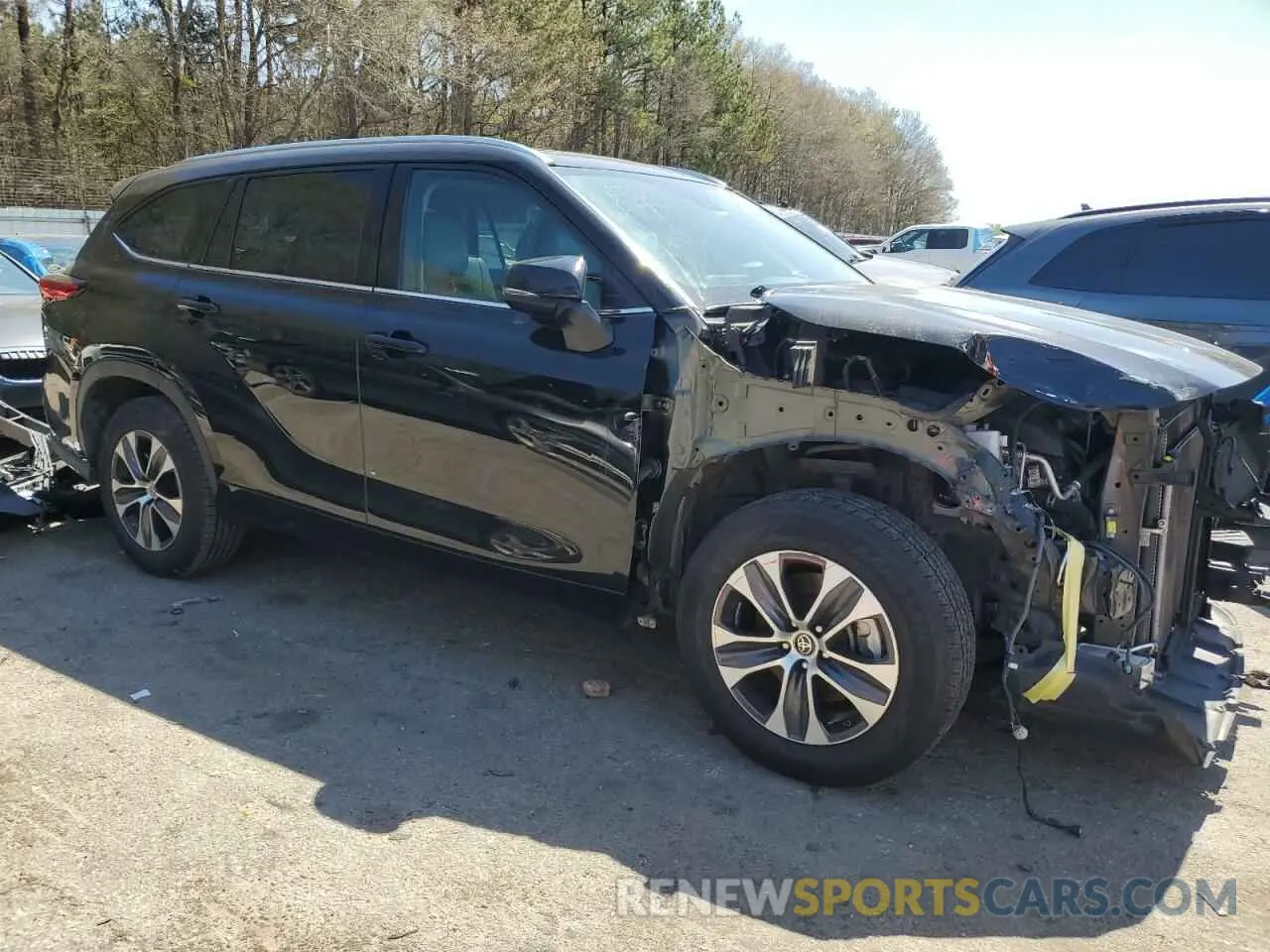 4 fotografías del automóvil dañado 5TDGZRAH6MS525371 TOYOTA HIGHLANDER 2021