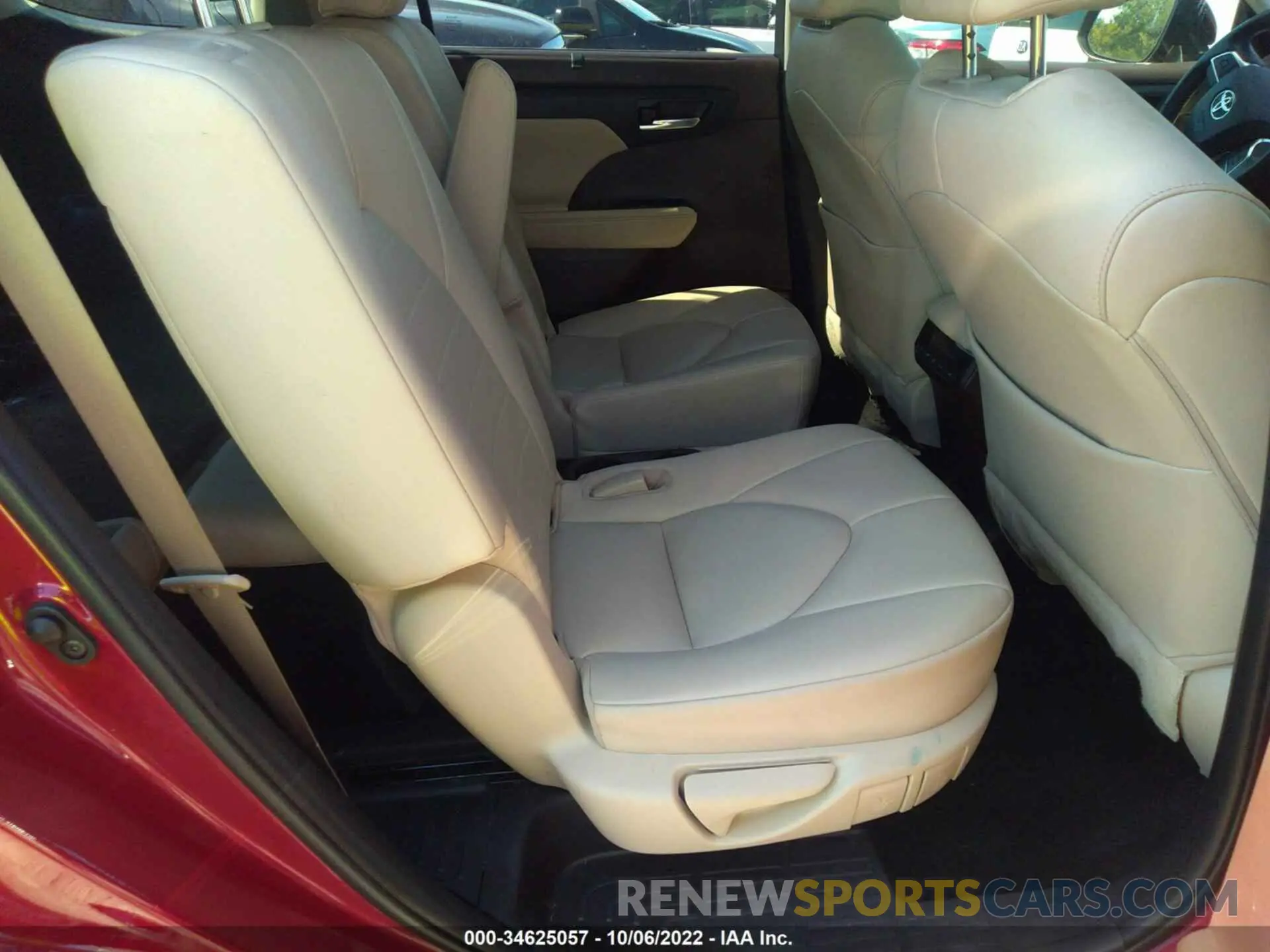 8 fotografías del automóvil dañado 5TDGZRAH7MS077836 TOYOTA HIGHLANDER 2021