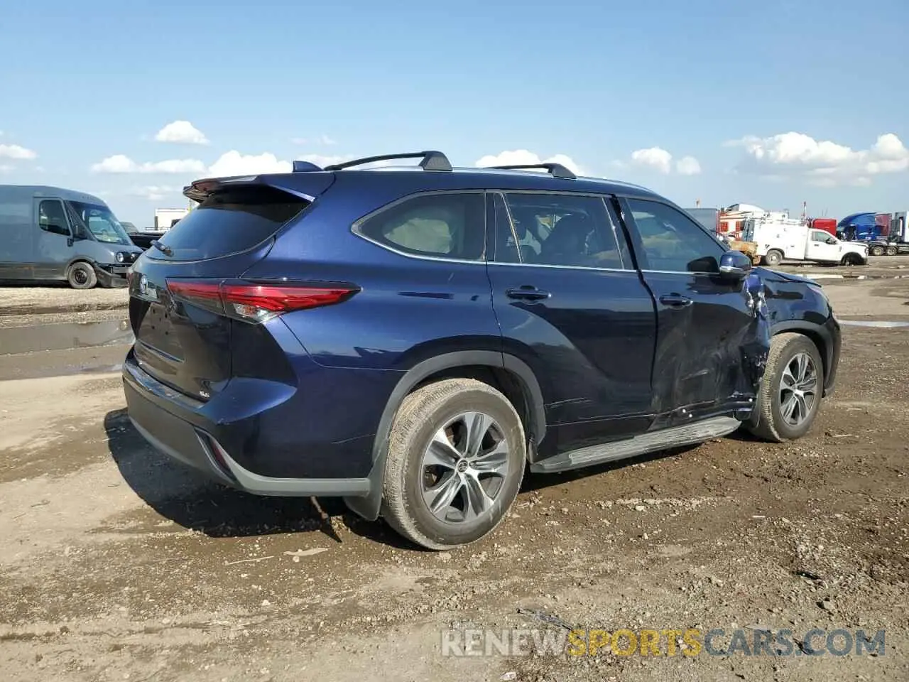 3 fotografías del automóvil dañado 5TDGZRAH7MS088691 TOYOTA HIGHLANDER 2021