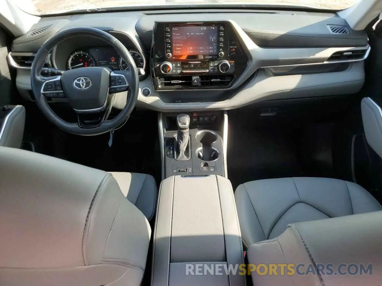 8 fotografías del automóvil dañado 5TDGZRAH7MS088691 TOYOTA HIGHLANDER 2021