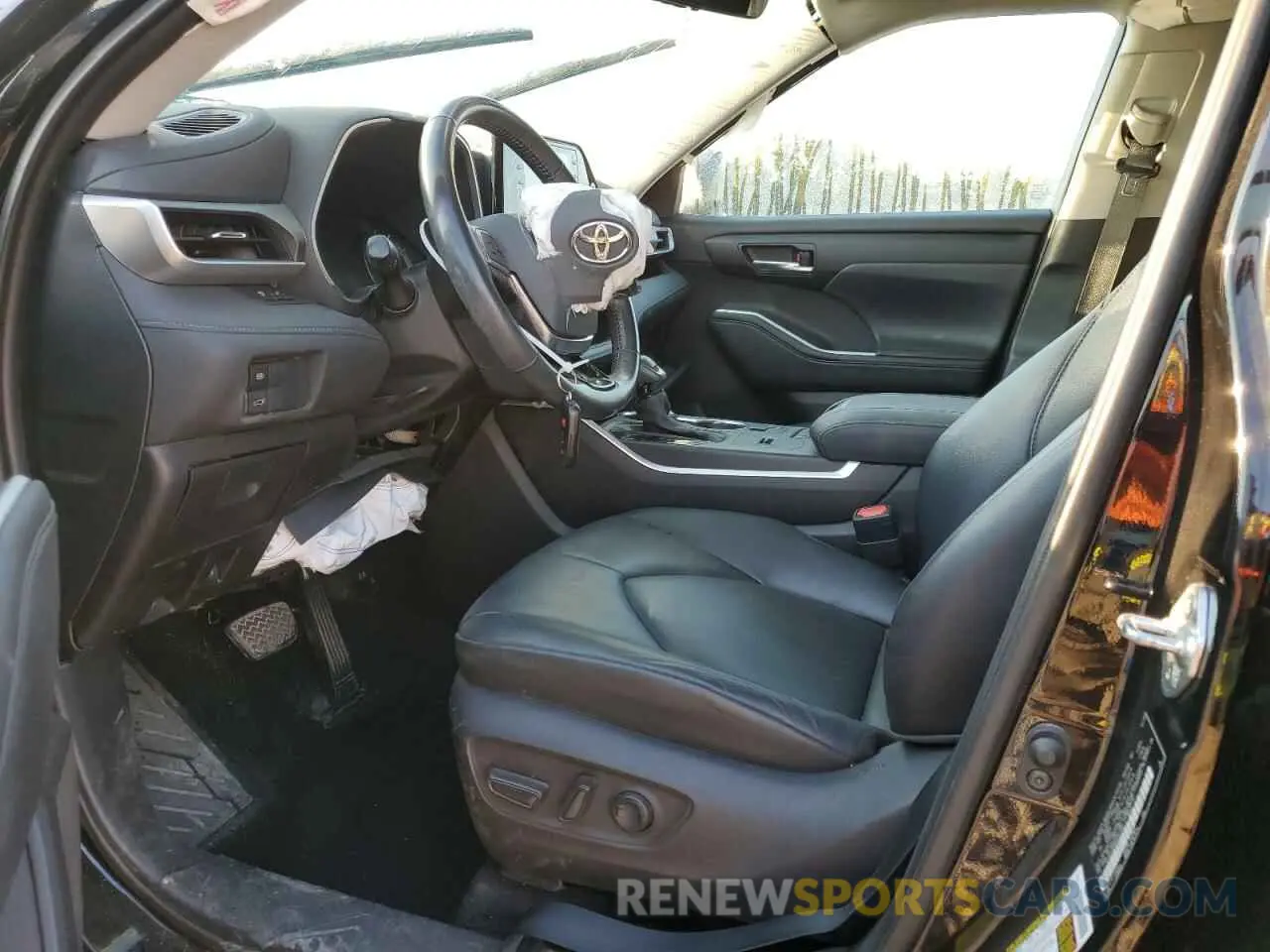 7 fotografías del automóvil dañado 5TDGZRAH8MS044330 TOYOTA HIGHLANDER 2021