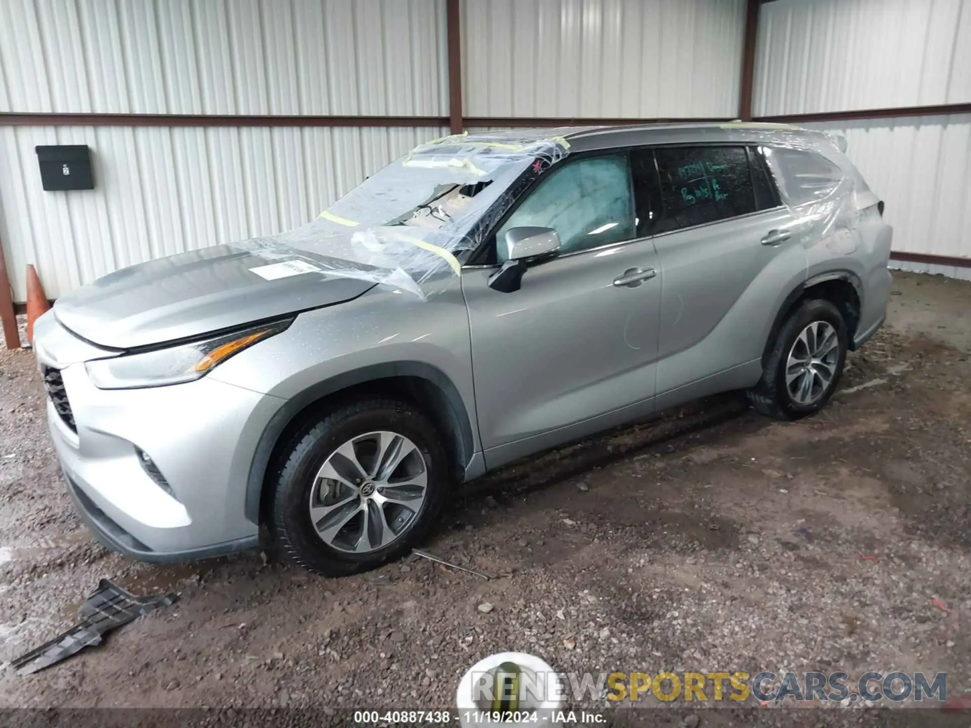 2 fotografías del automóvil dañado 5TDGZRAH8MS054226 TOYOTA HIGHLANDER 2021