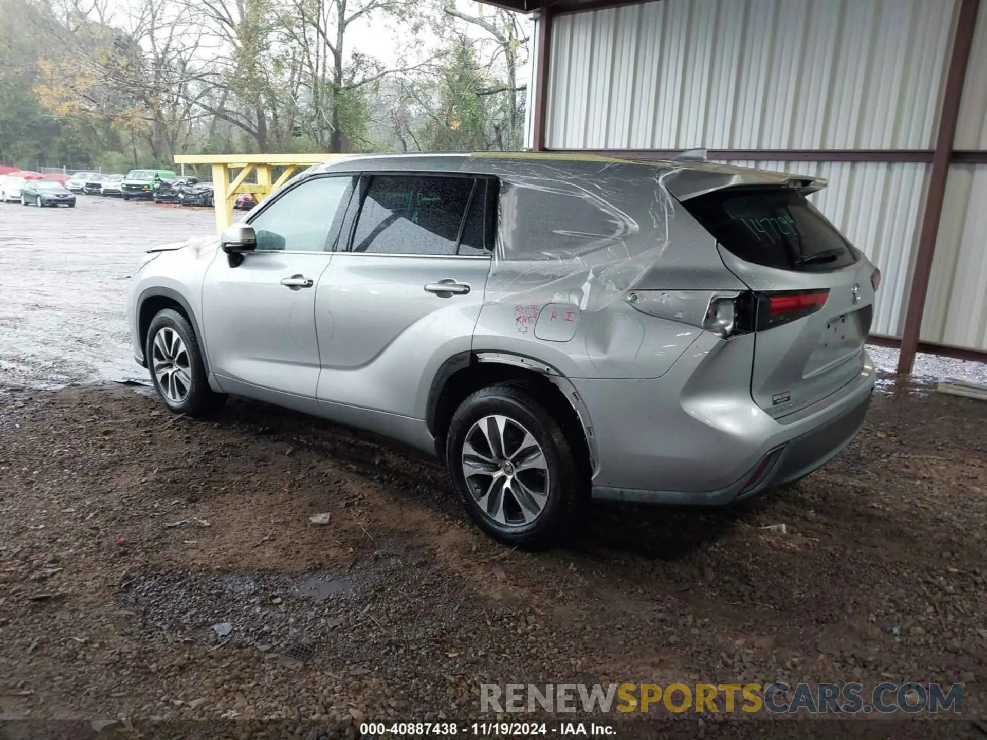 3 fotografías del automóvil dañado 5TDGZRAH8MS054226 TOYOTA HIGHLANDER 2021