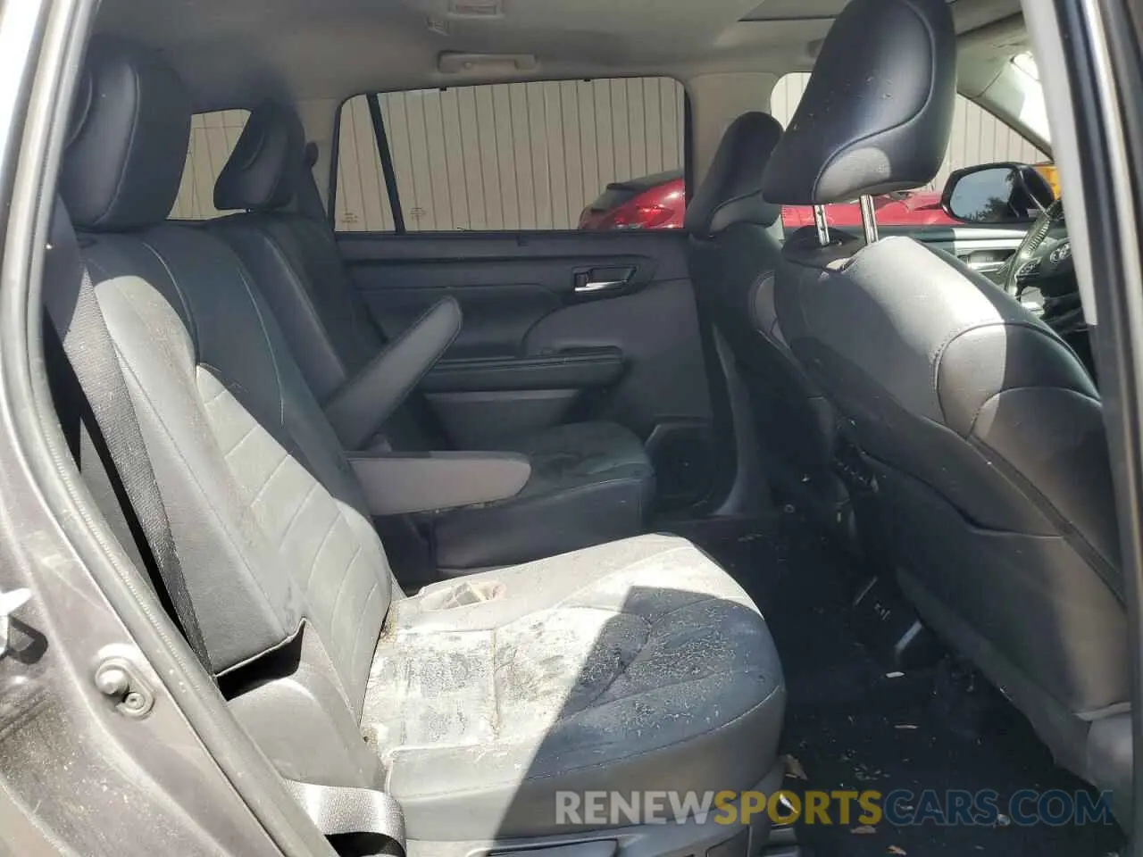 11 fotografías del automóvil dañado 5TDGZRAH9MS532413 TOYOTA HIGHLANDER 2021