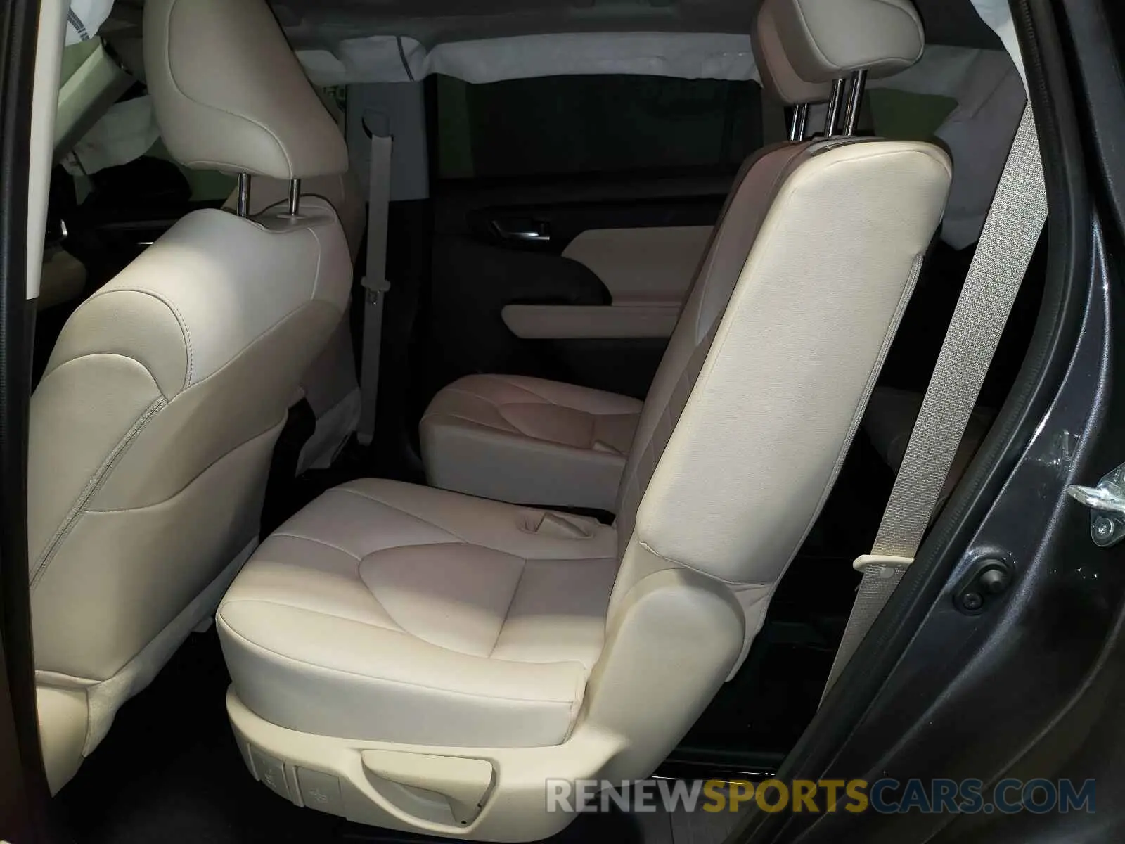 6 fotografías del automóvil dañado 5TDGZRAHXMS054809 TOYOTA HIGHLANDER 2021