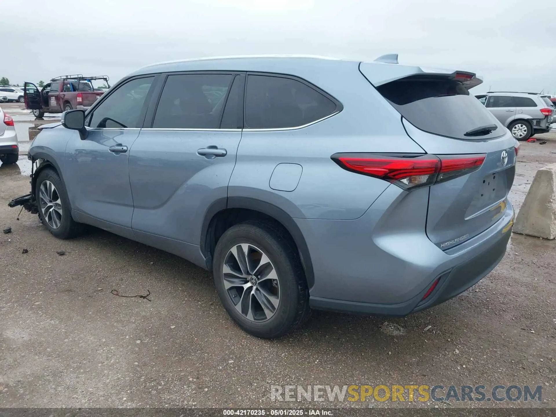 3 fotografías del automóvil dañado 5TDGZRAHXMS066412 TOYOTA HIGHLANDER 2021