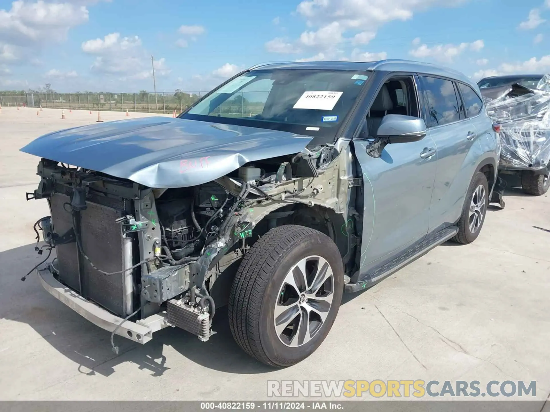2 fotografías del automóvil dañado 5TDGZRAHXMS078852 TOYOTA HIGHLANDER 2021