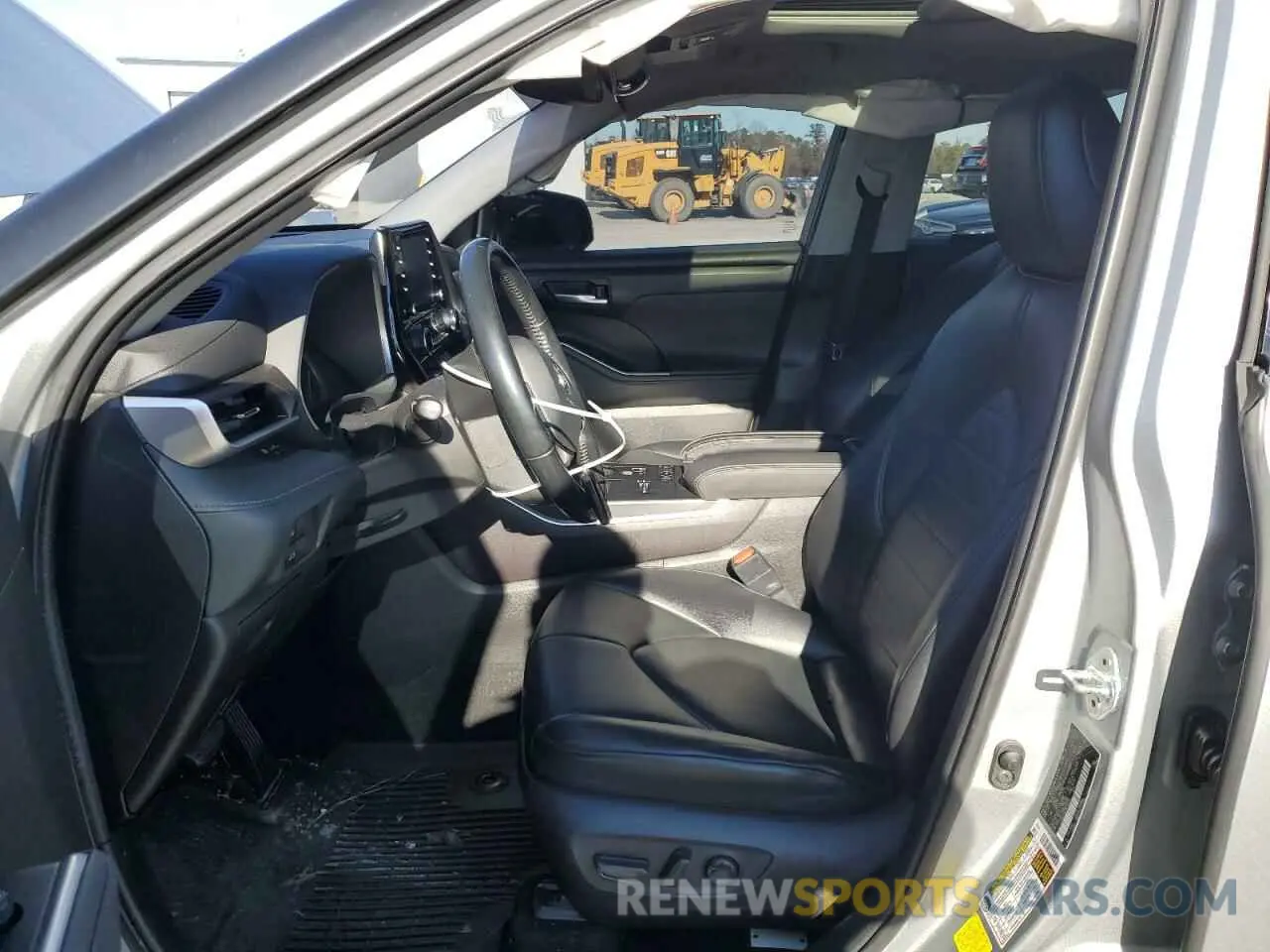 7 fotografías del automóvil dañado 5TDGZRAHXMS526121 TOYOTA HIGHLANDER 2021