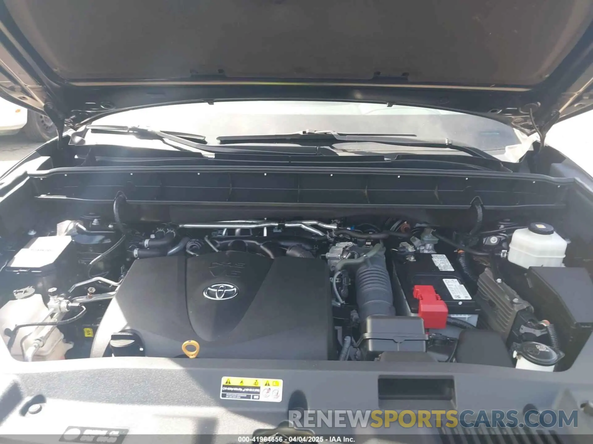 10 fotografías del automóvil dañado 5TDGZRBH0MS527146 TOYOTA HIGHLANDER 2021
