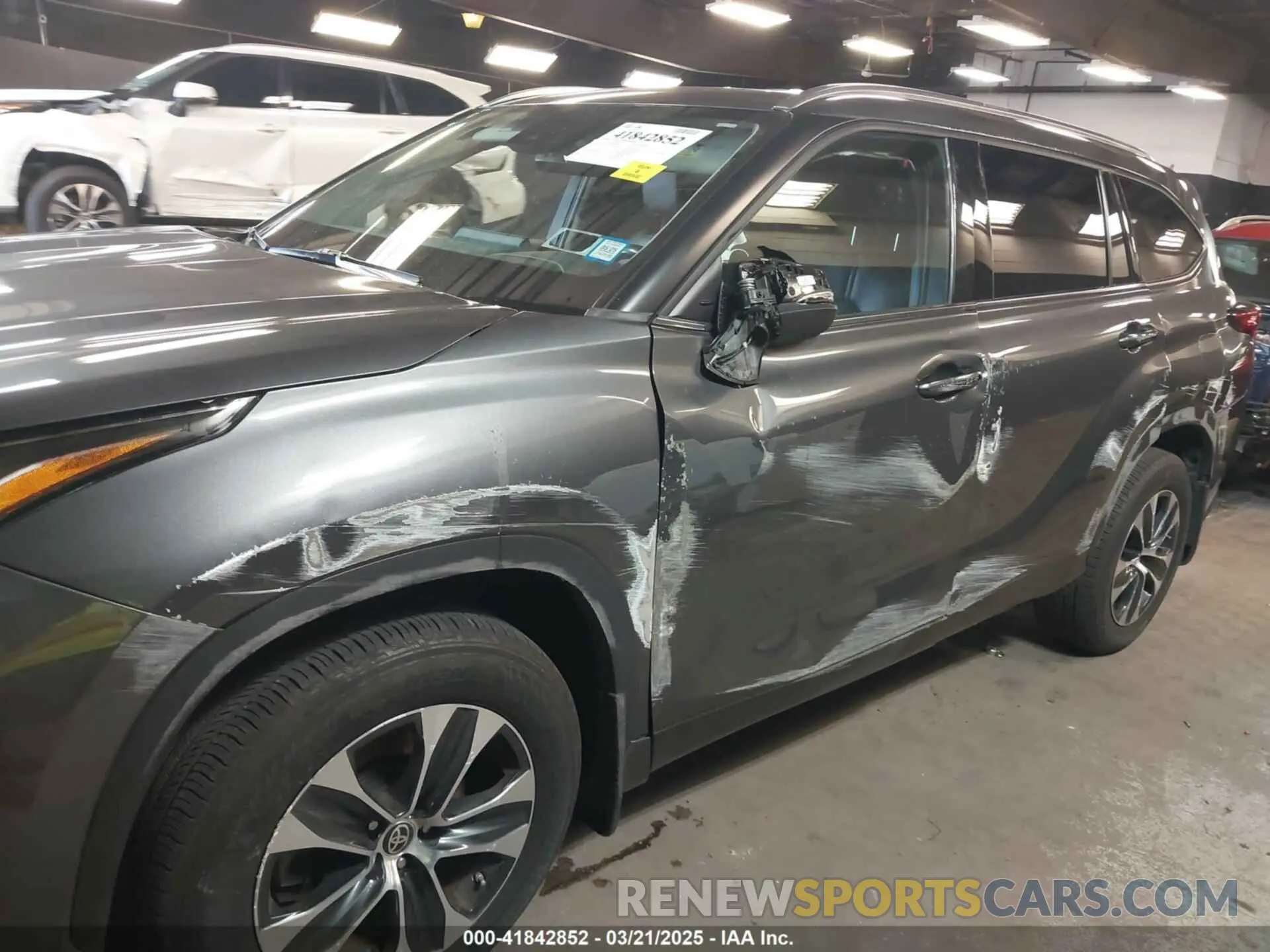 6 fotografías del automóvil dañado 5TDGZRBH0MS541421 TOYOTA HIGHLANDER 2021