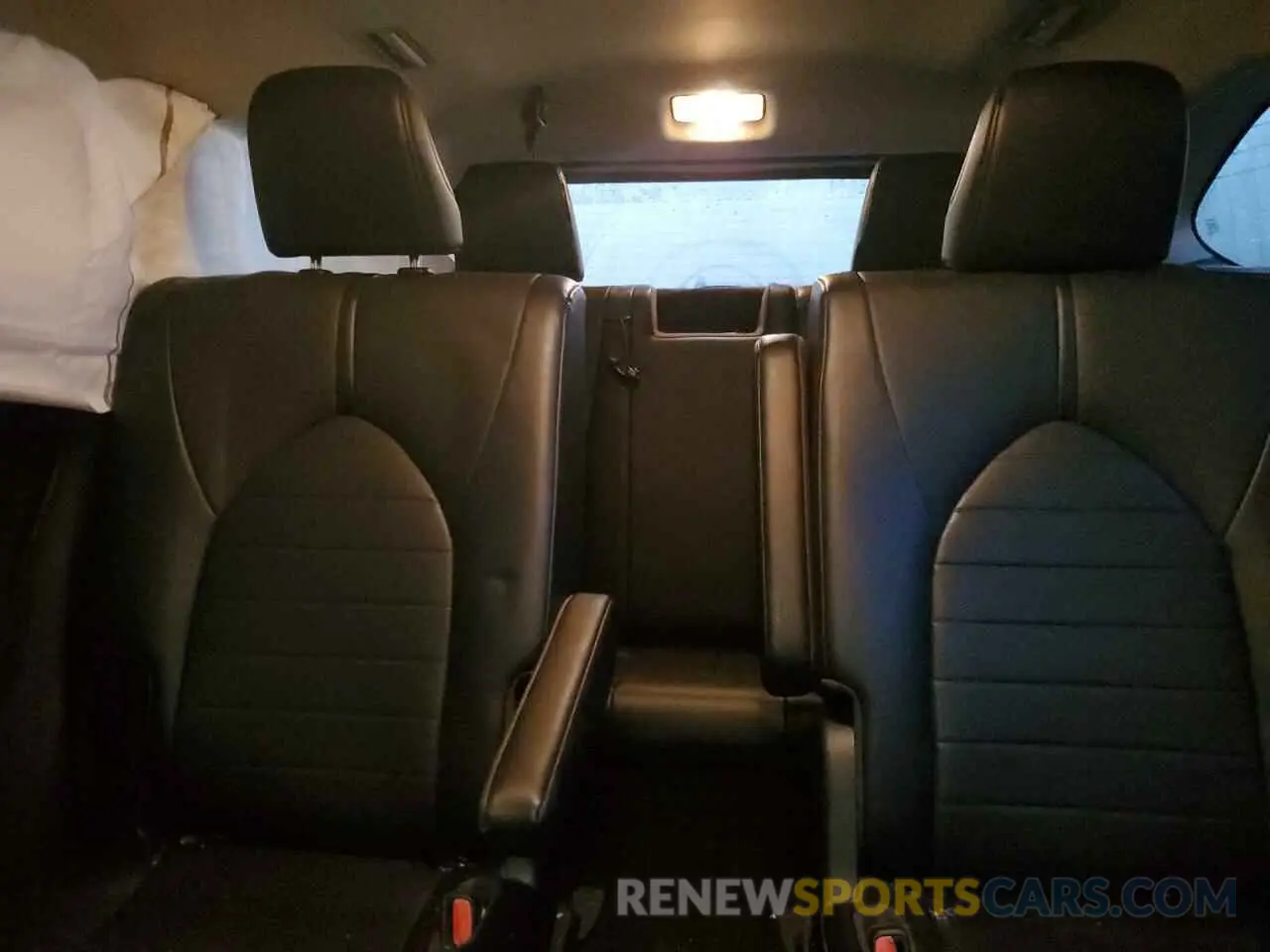 10 fotografías del automóvil dañado 5TDGZRBH0MS549714 TOYOTA HIGHLANDER 2021