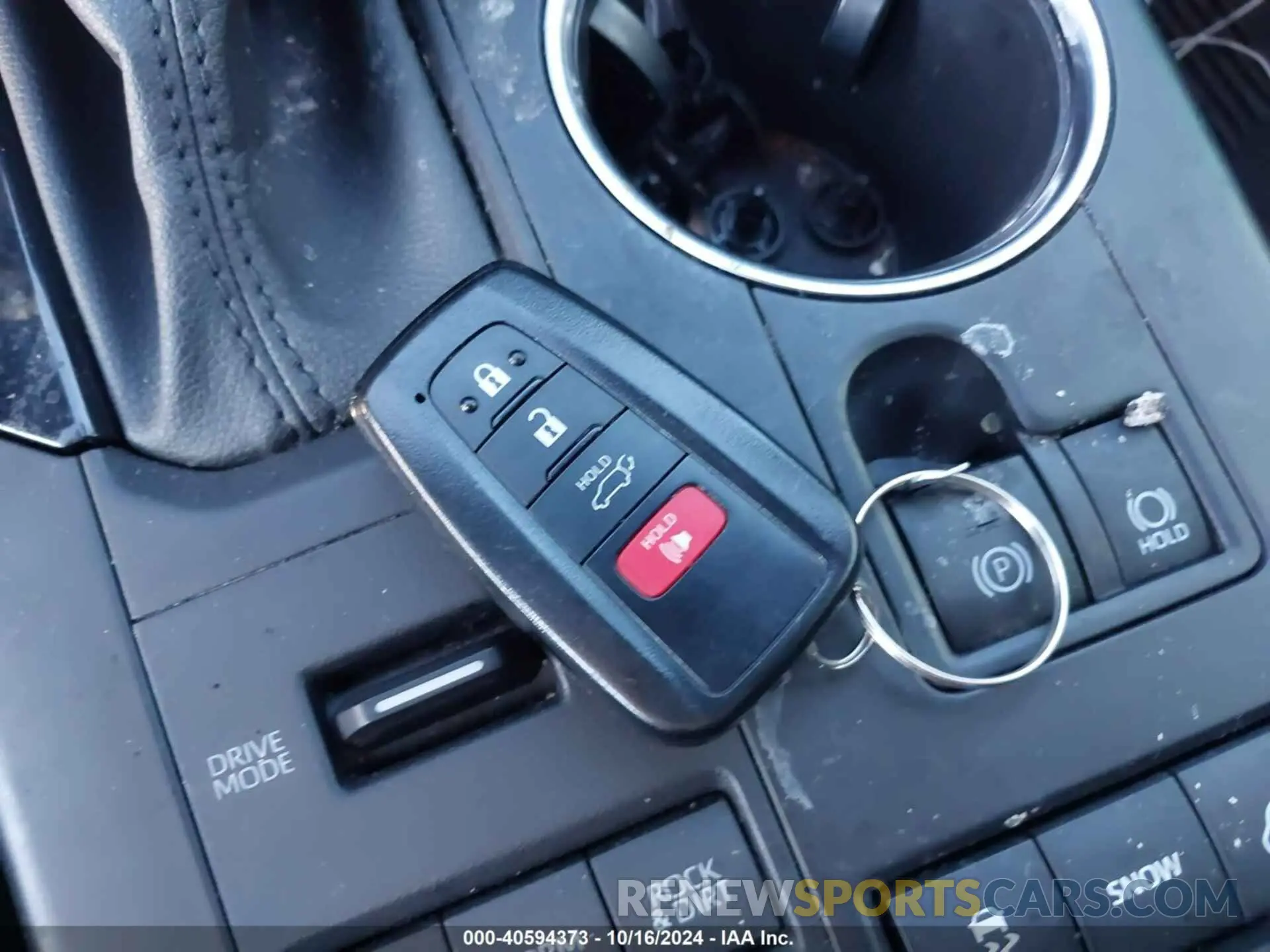 11 fotografías del automóvil dañado 5TDGZRBH1MS541315 TOYOTA HIGHLANDER 2021