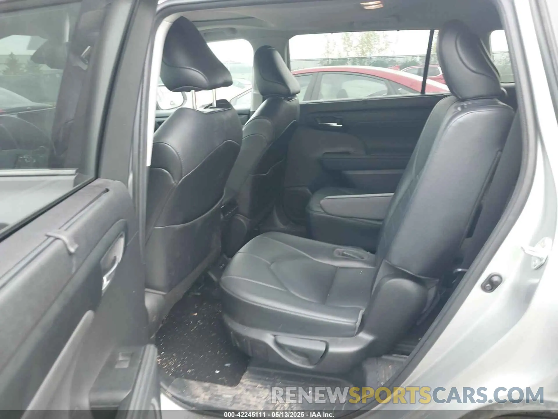 8 fotografías del automóvil dañado 5TDGZRBH2MS106593 TOYOTA HIGHLANDER 2021