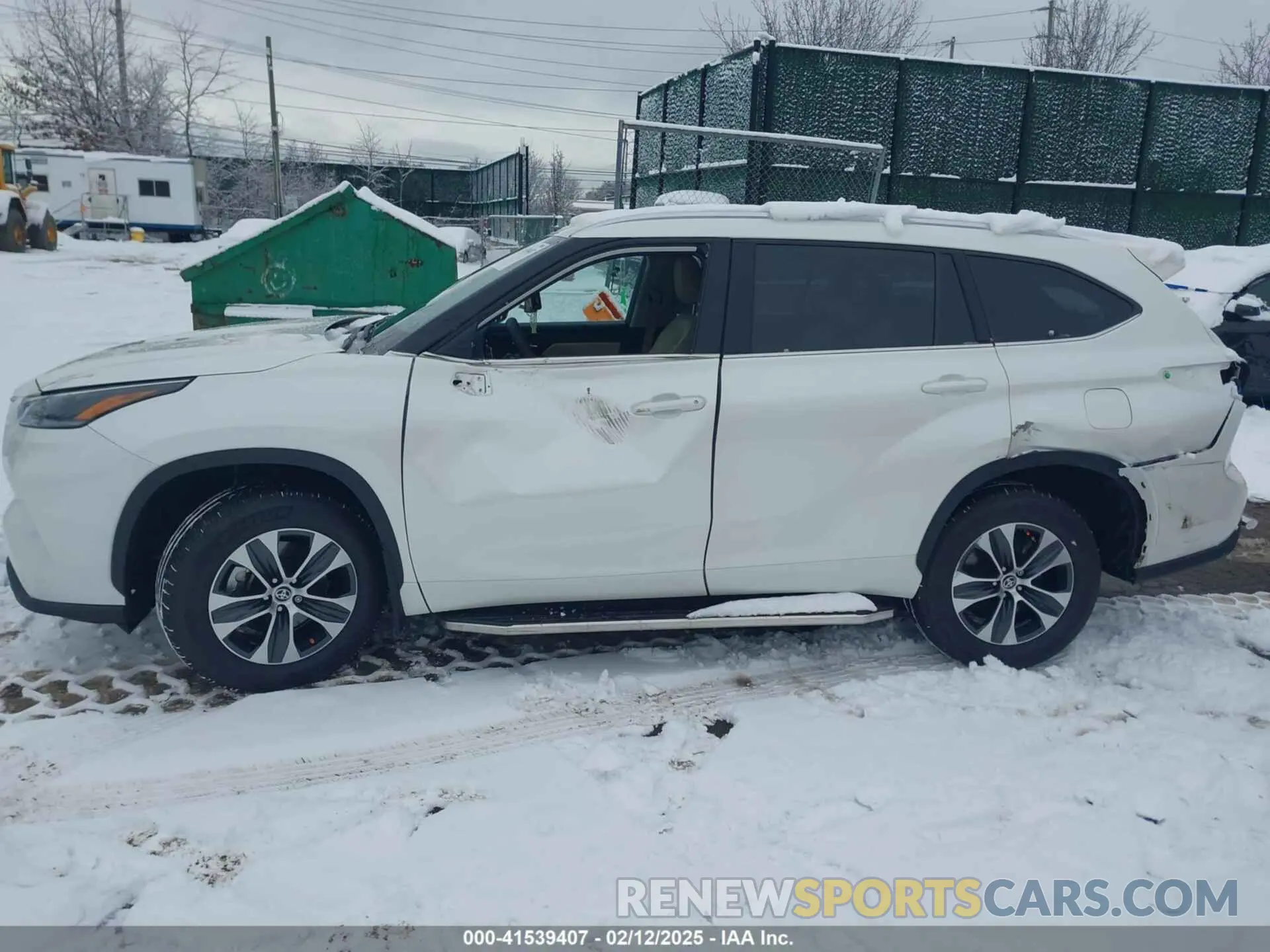 14 fotografías del automóvil dañado 5TDGZRBH2MS135110 TOYOTA HIGHLANDER 2021