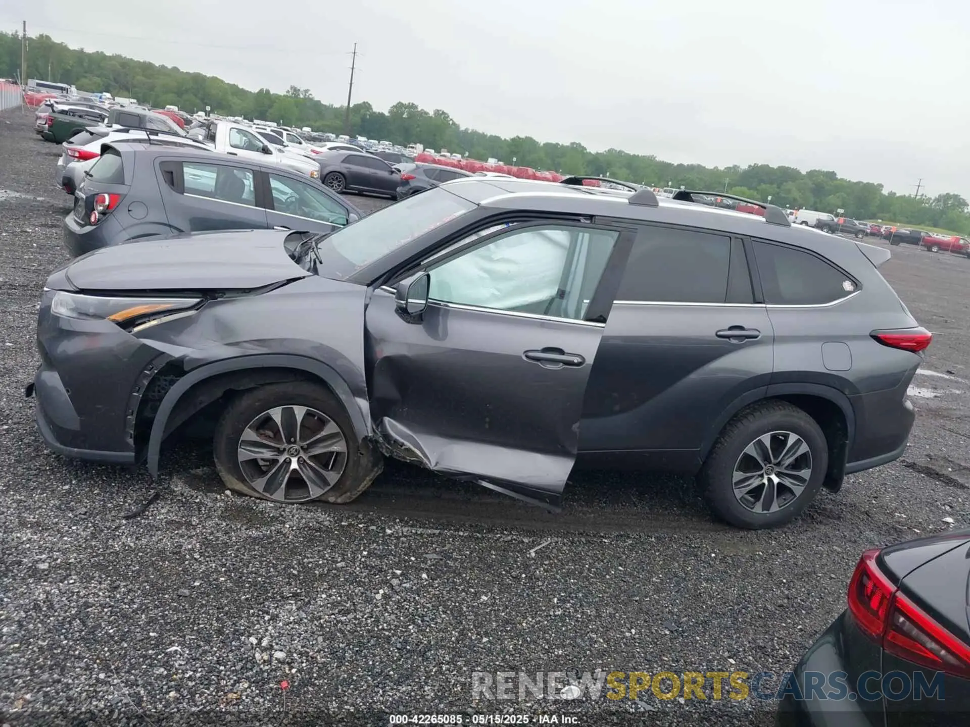 14 fotografías del automóvil dañado 5TDGZRBH3MS077976 TOYOTA HIGHLANDER 2021
