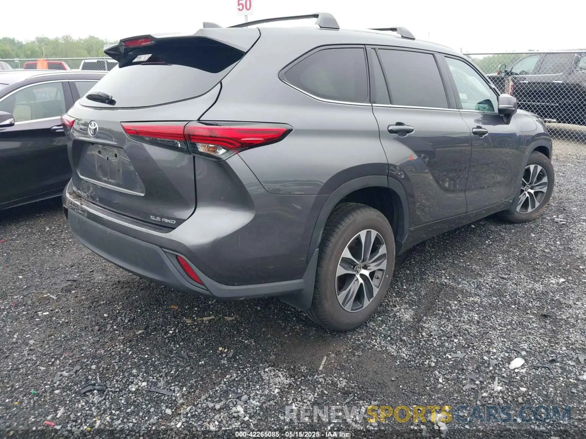 4 fotografías del automóvil dañado 5TDGZRBH3MS077976 TOYOTA HIGHLANDER 2021