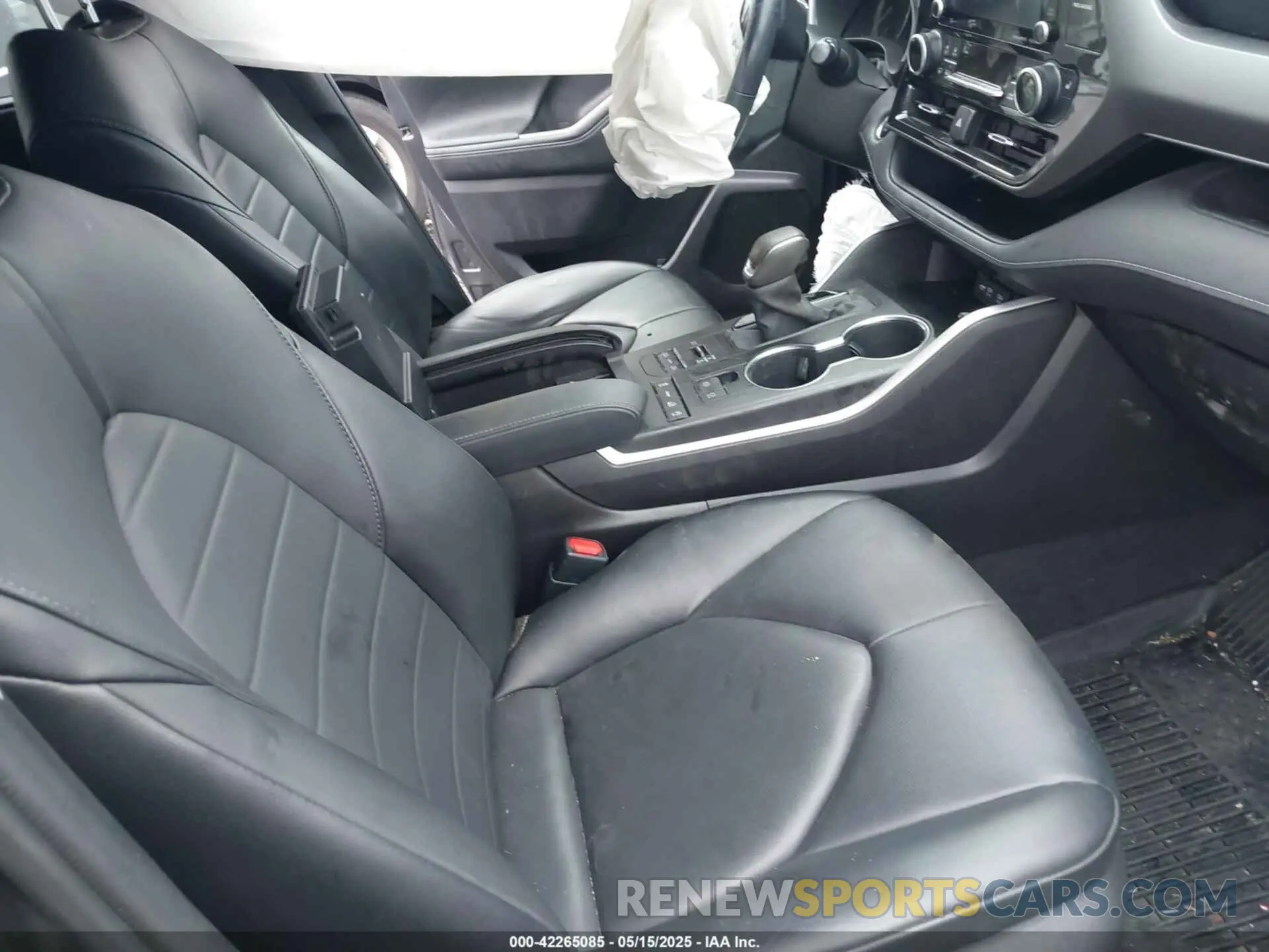 5 fotografías del automóvil dañado 5TDGZRBH3MS077976 TOYOTA HIGHLANDER 2021
