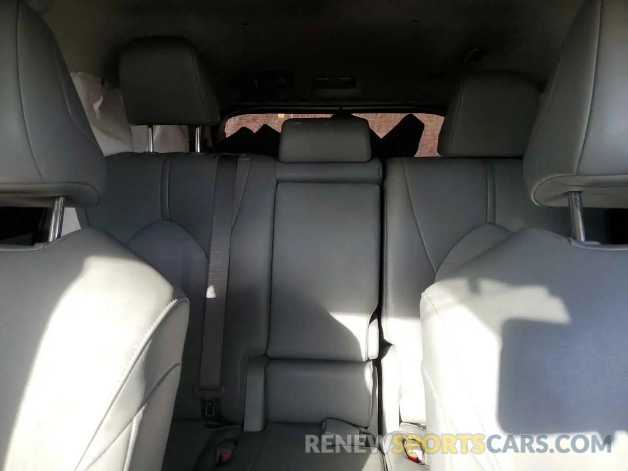 10 fotografías del automóvil dañado 5TDGZRBH3MS100673 TOYOTA HIGHLANDER 2021