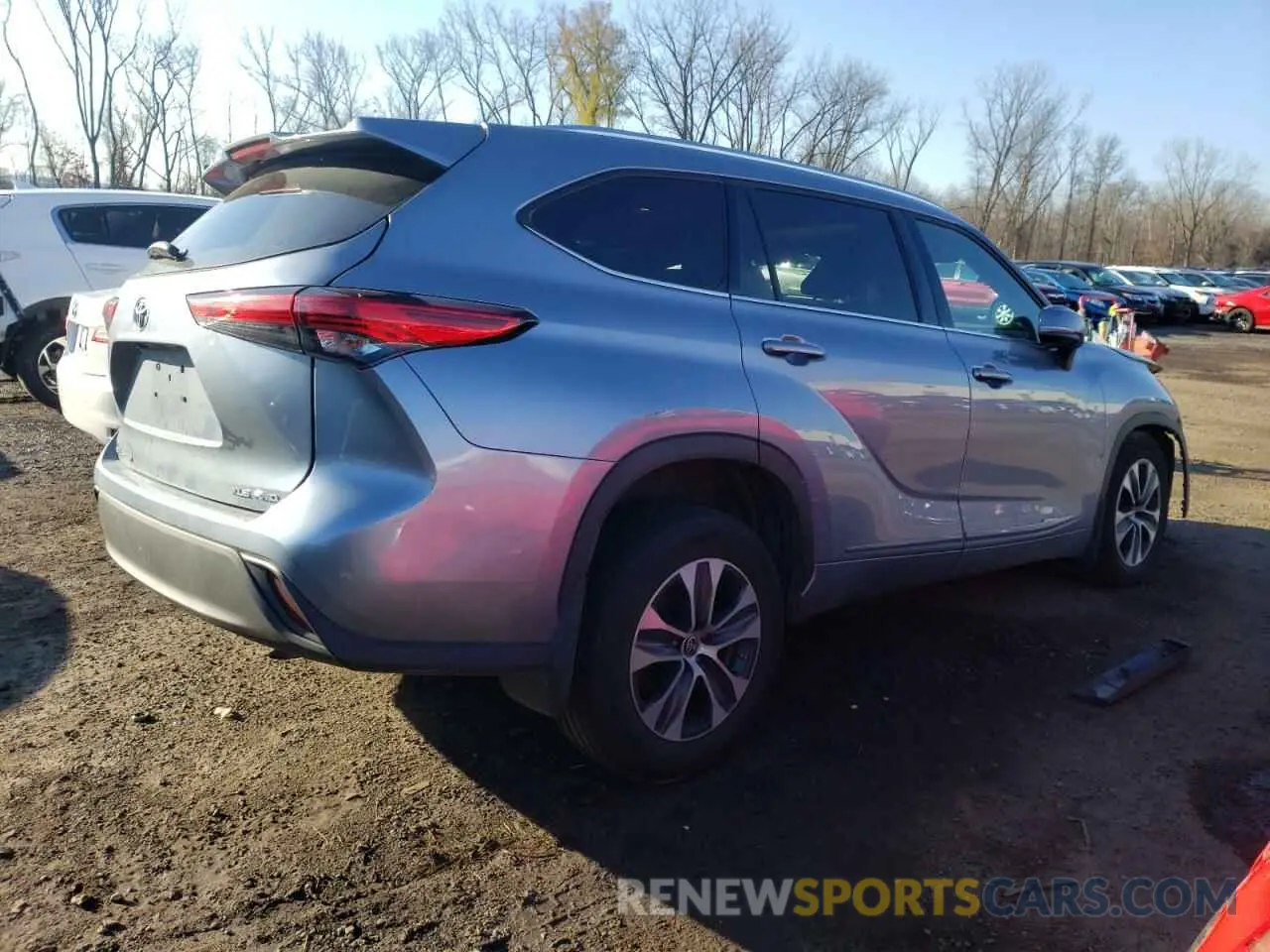 3 fotografías del automóvil dañado 5TDGZRBH3MS126254 TOYOTA HIGHLANDER 2021
