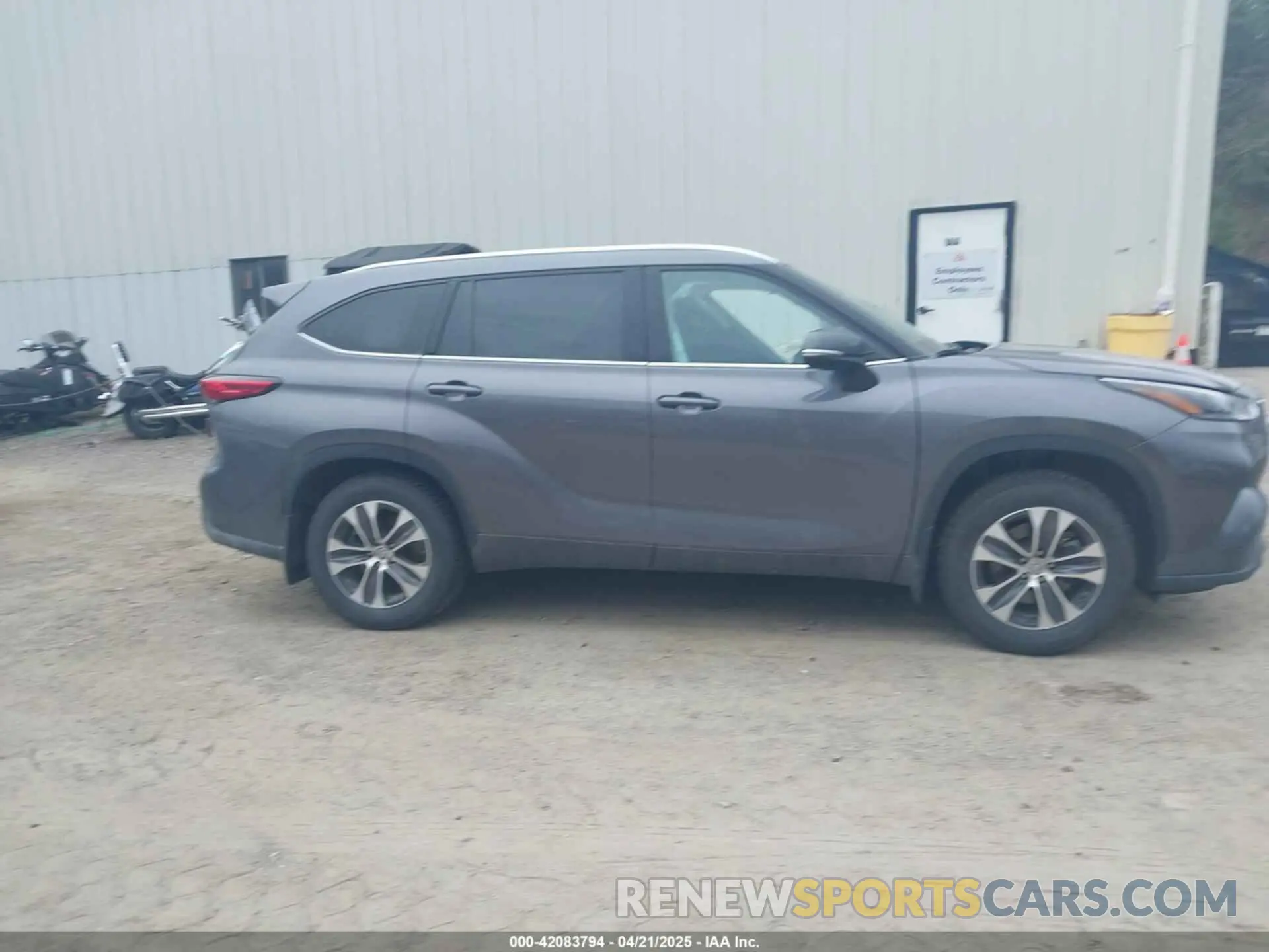 13 fotografías del automóvil dañado 5TDGZRBH3MS530462 TOYOTA HIGHLANDER 2021