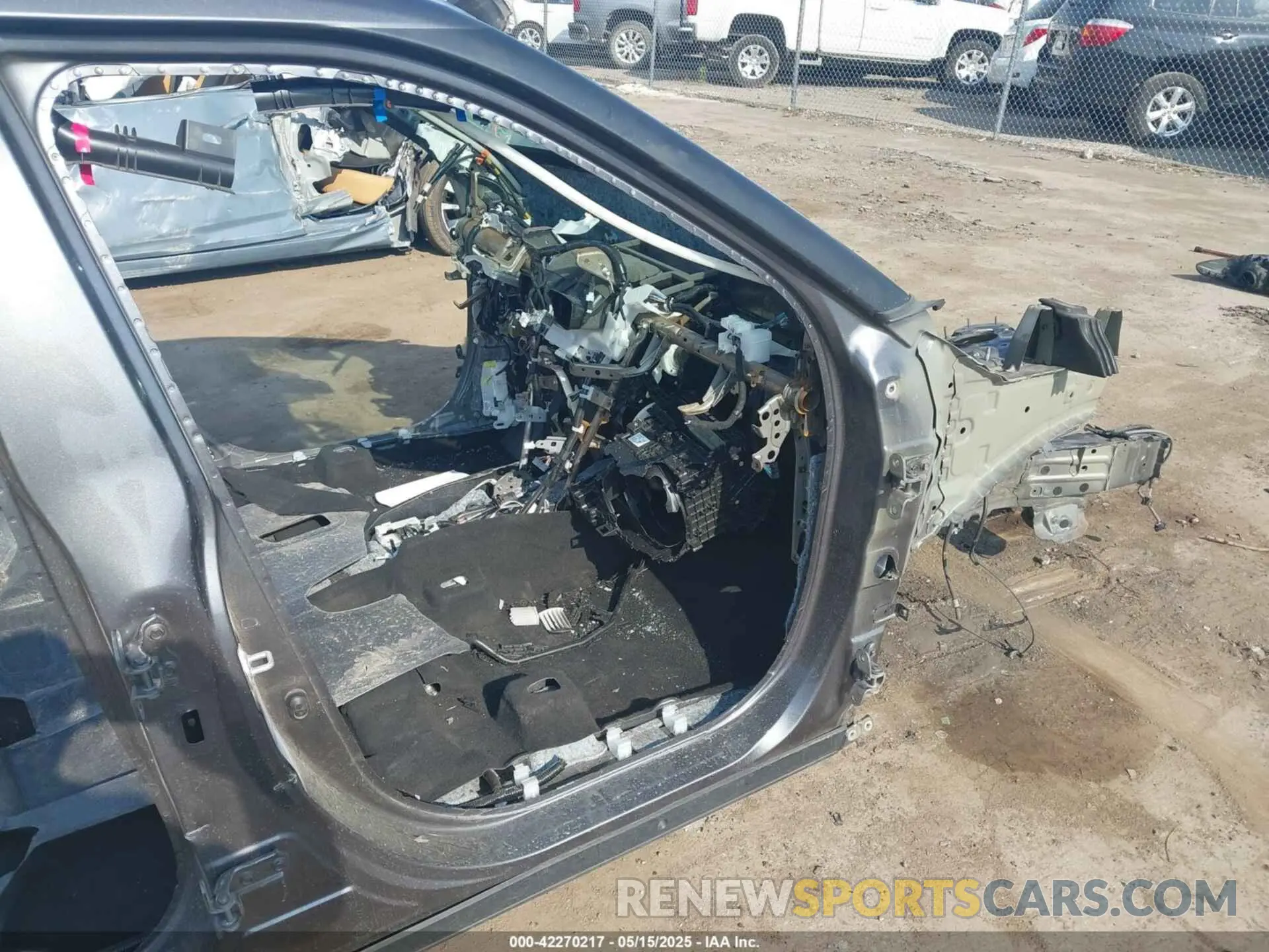 5 fotografías del automóvil dañado 5TDGZRBH3MS533765 TOYOTA HIGHLANDER 2021