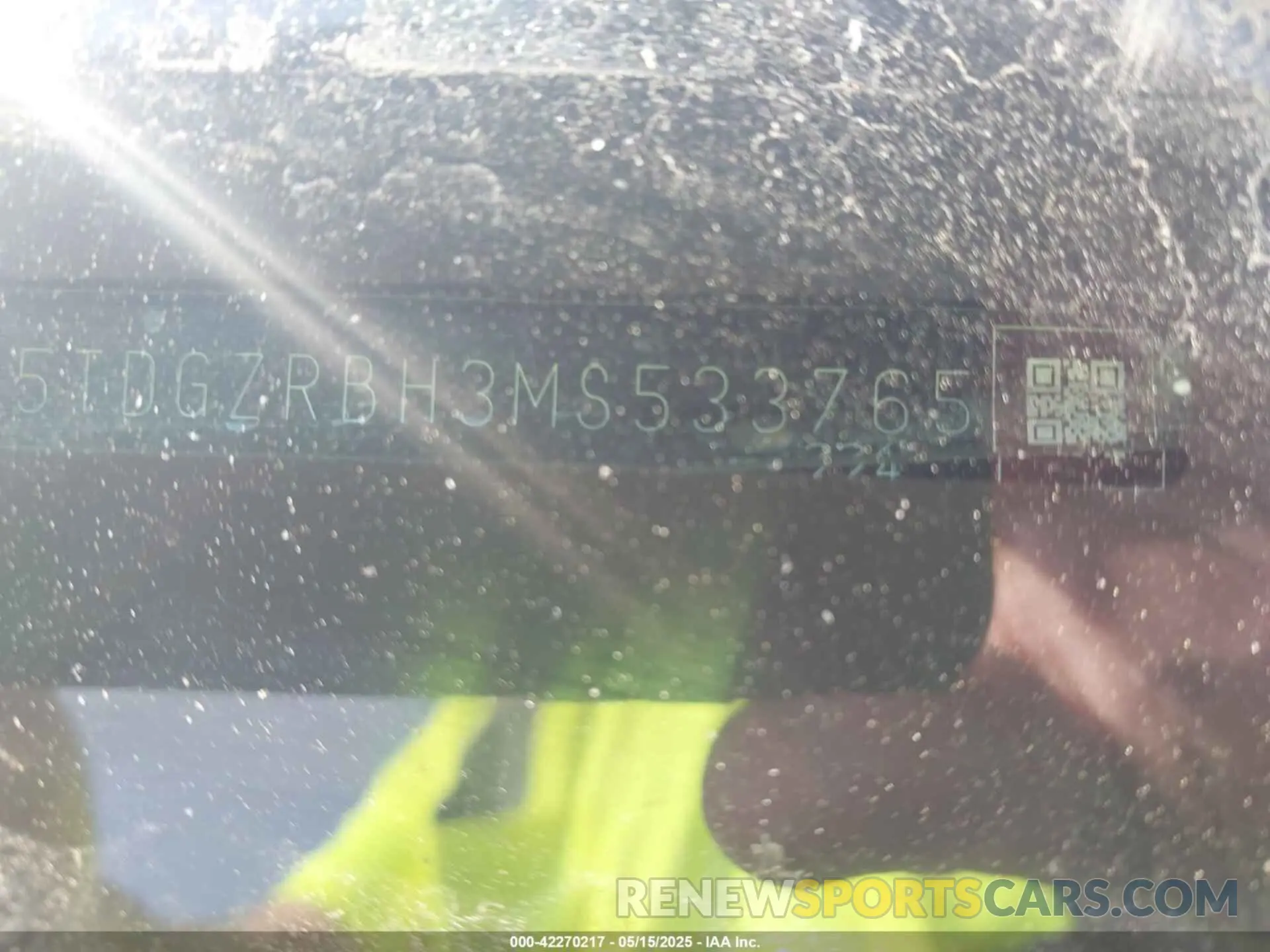 9 fotografías del automóvil dañado 5TDGZRBH3MS533765 TOYOTA HIGHLANDER 2021
