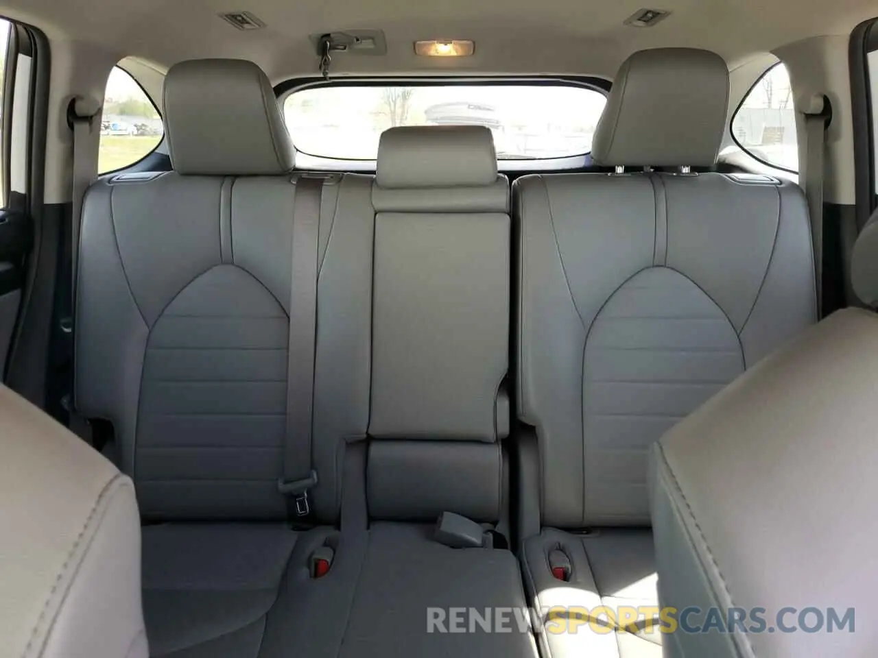 10 fotografías del automóvil dañado 5TDGZRBH4MS526713 TOYOTA HIGHLANDER 2021