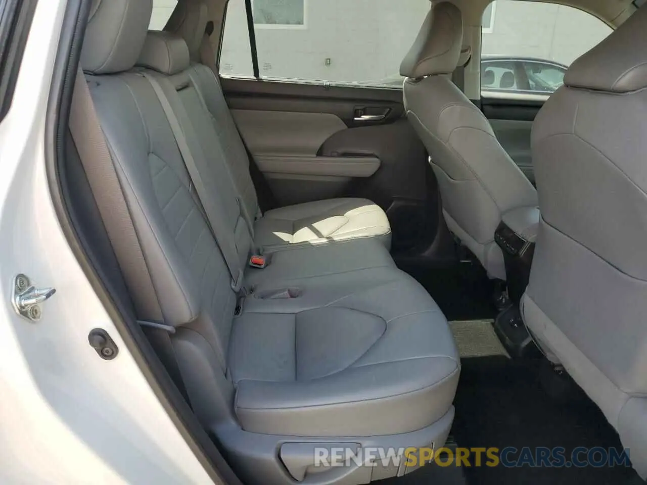 11 fotografías del automóvil dañado 5TDGZRBH4MS526713 TOYOTA HIGHLANDER 2021