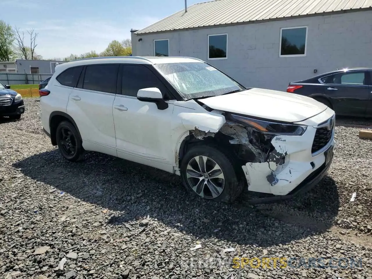 4 fotografías del automóvil dañado 5TDGZRBH4MS526713 TOYOTA HIGHLANDER 2021