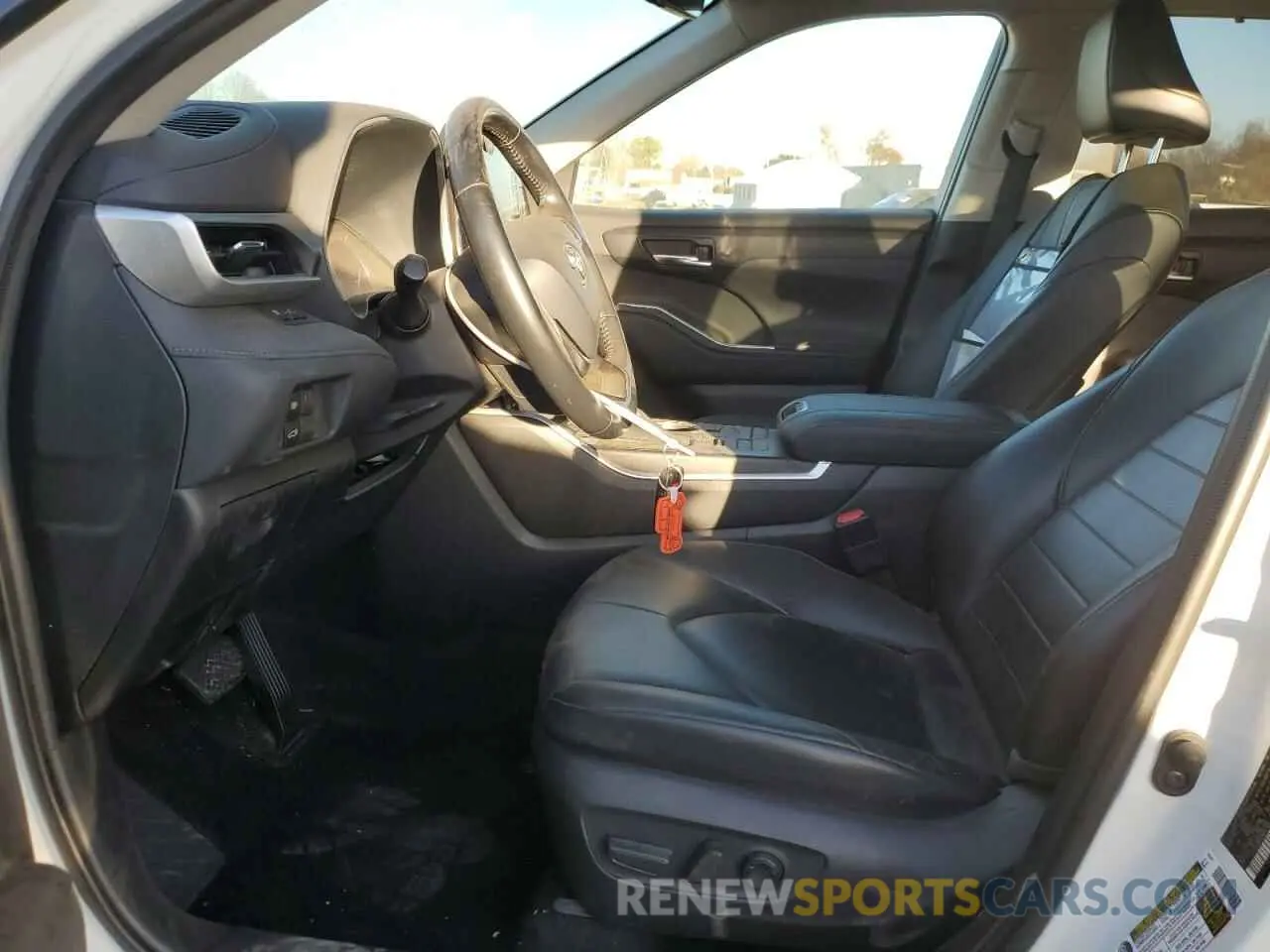 7 fotografías del automóvil dañado 5TDGZRBH5MS061844 TOYOTA HIGHLANDER 2021