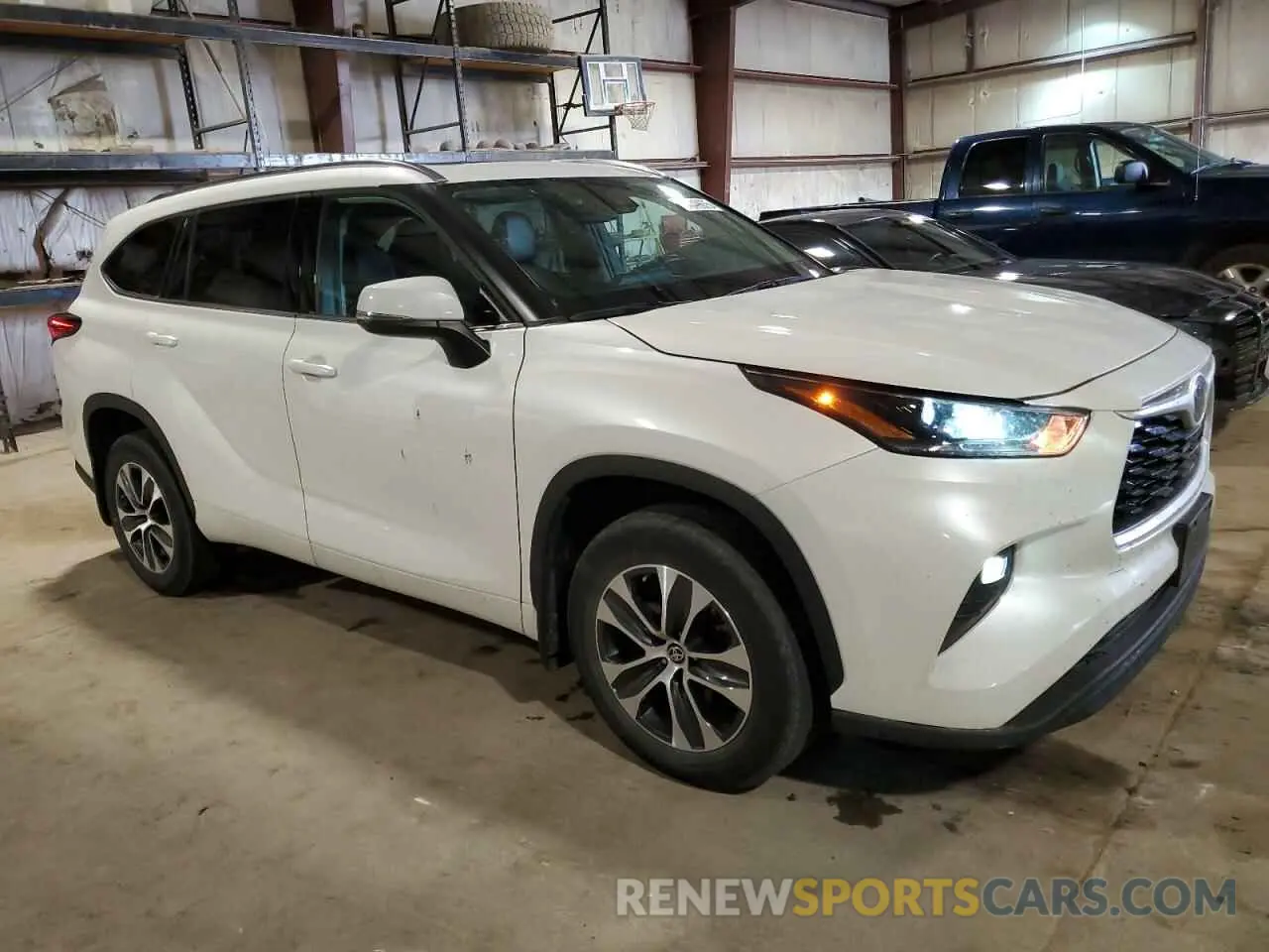 4 fotografías del automóvil dañado 5TDGZRBH5MS069605 TOYOTA HIGHLANDER 2021