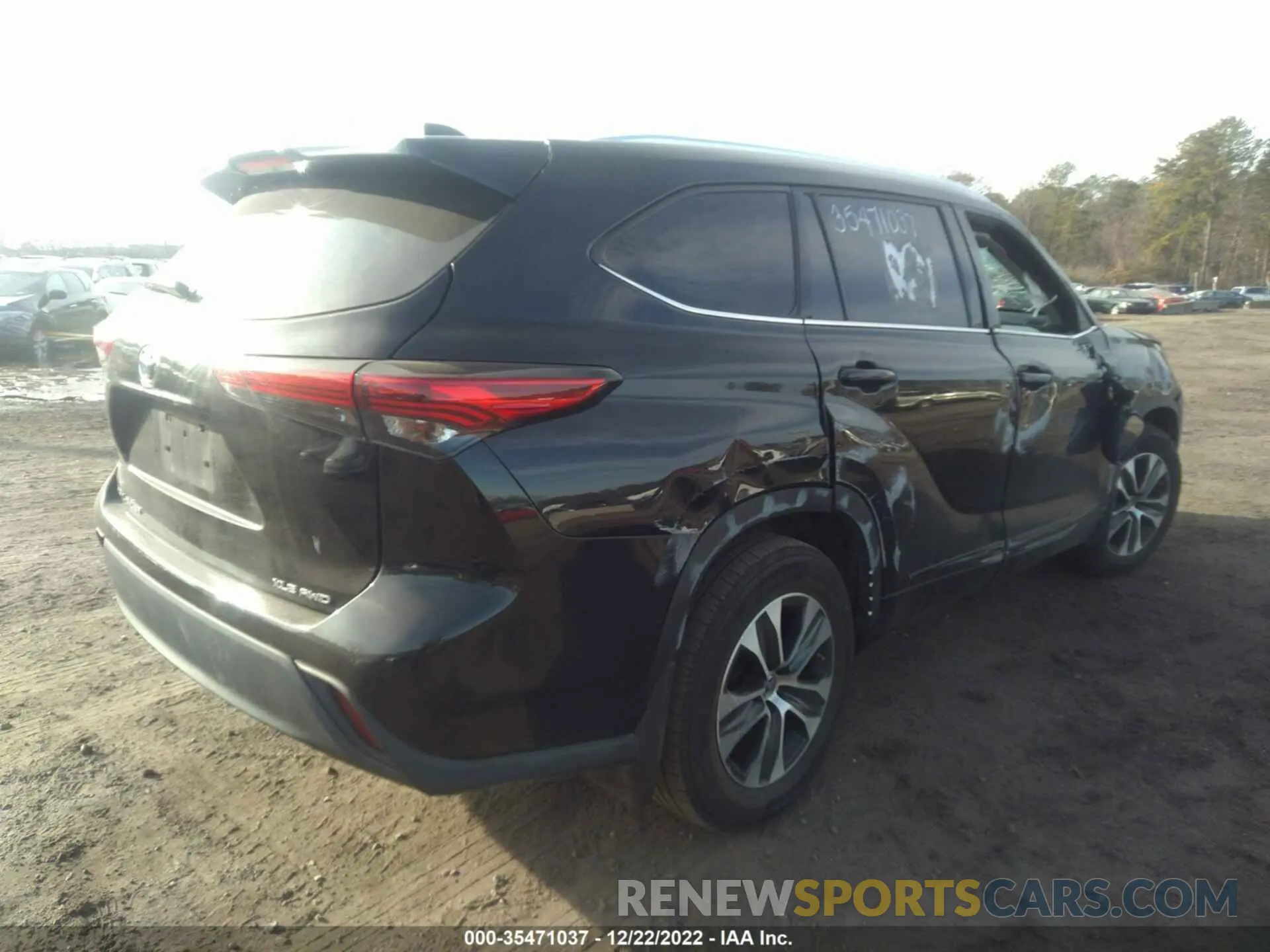4 fotografías del automóvil dañado 5TDGZRBH5MS071192 TOYOTA HIGHLANDER 2021